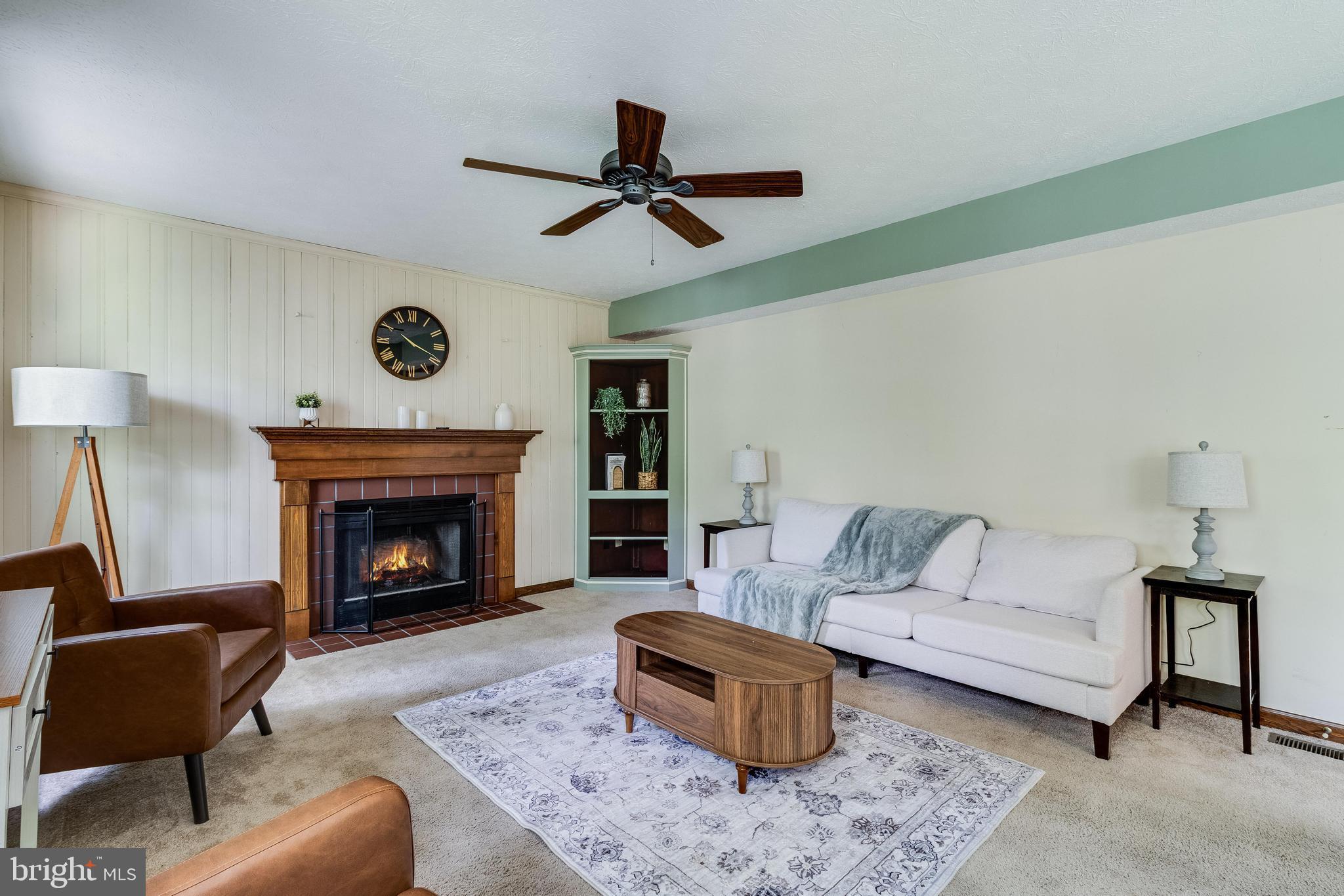 44313 POPLAR WOOD DRIVE