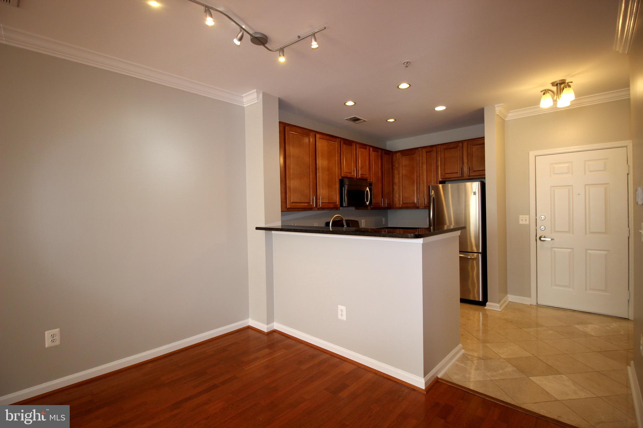 SAVOY AT RESTON TOWN CENTER - Residential Lease