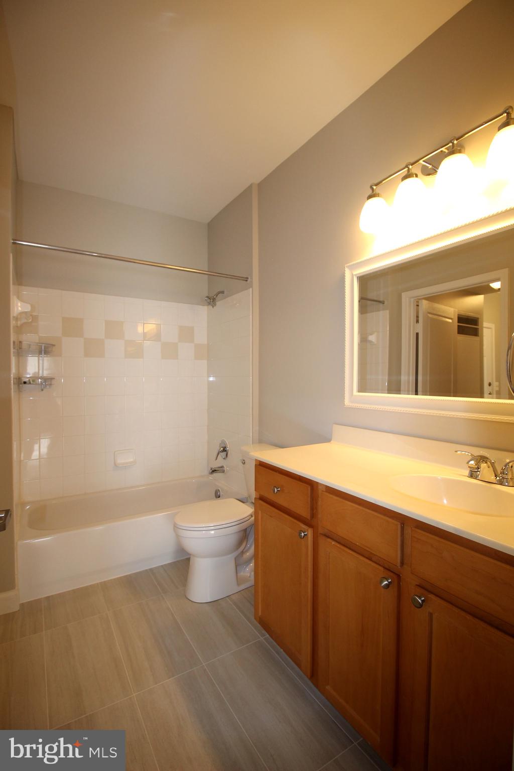 SAVOY AT RESTON TOWN CENTER - Residential Lease