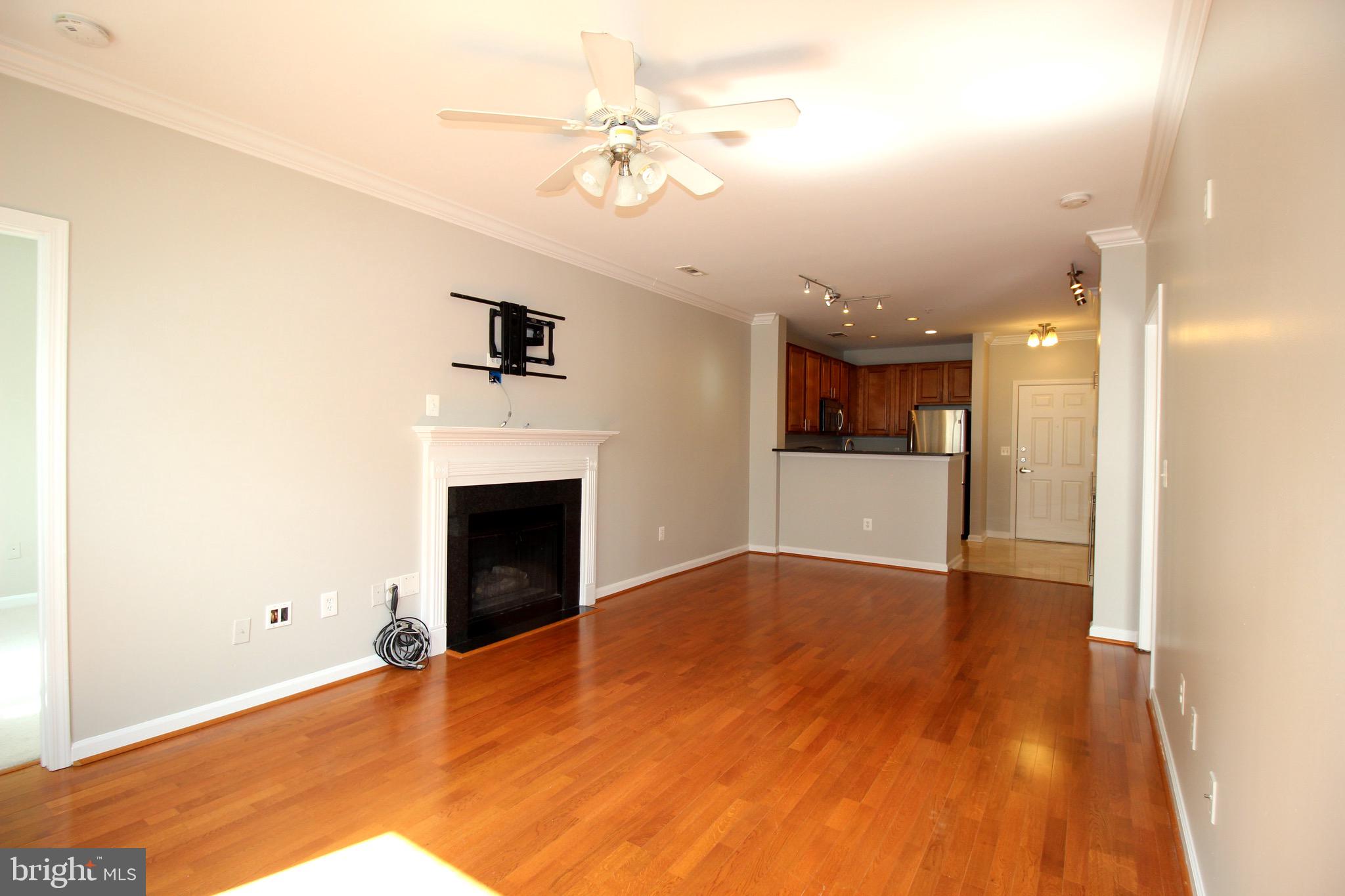 SAVOY AT RESTON TOWN CENTER - Residential Lease