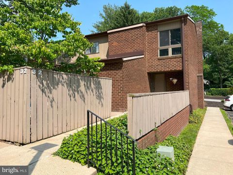 32 FENCEPOST COURT D BALTIMORE MD 21208