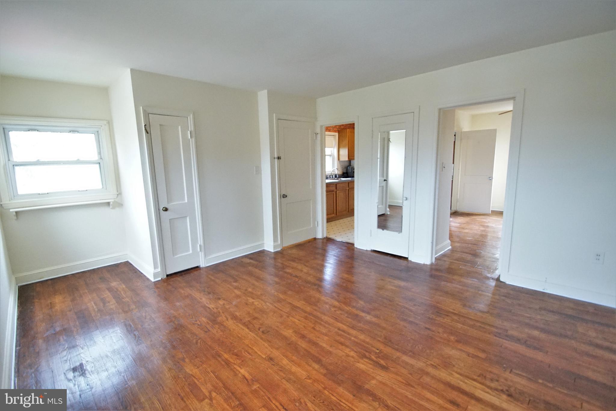 PARKVILLE - Residential Lease