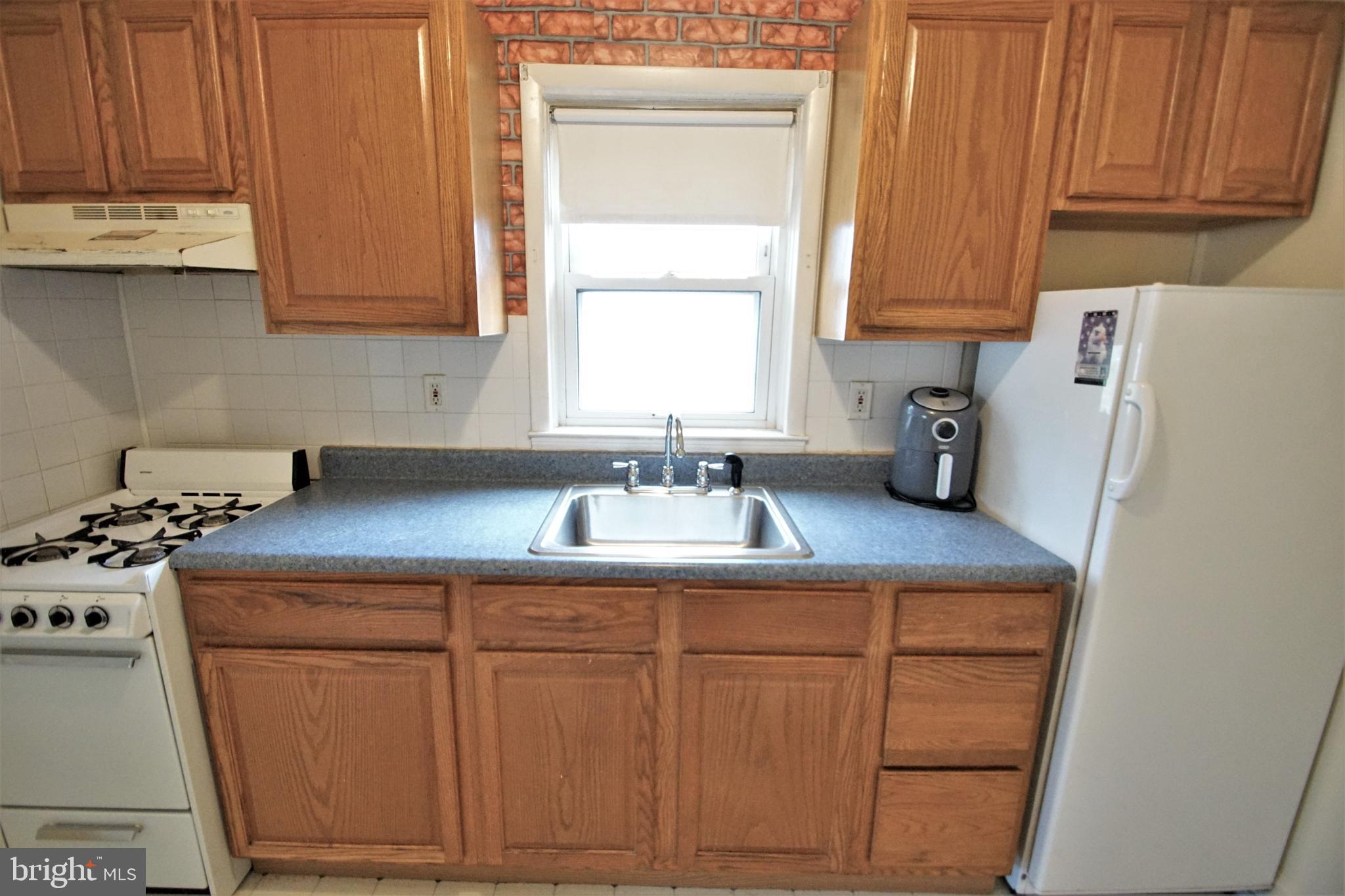 PARKVILLE - Residential Lease