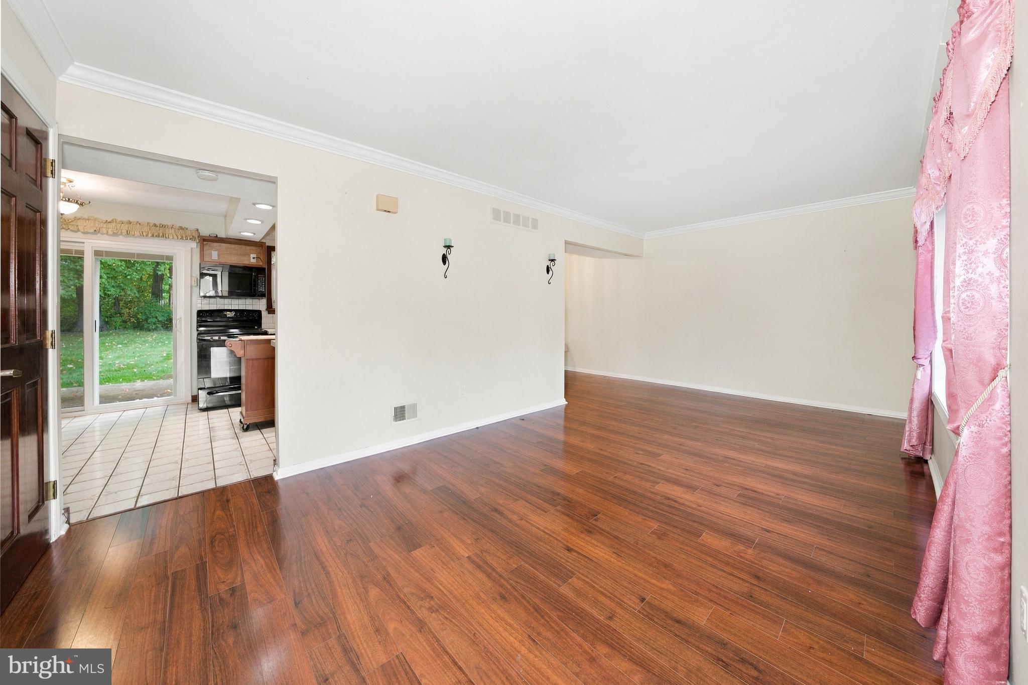 5 ROSS COURT