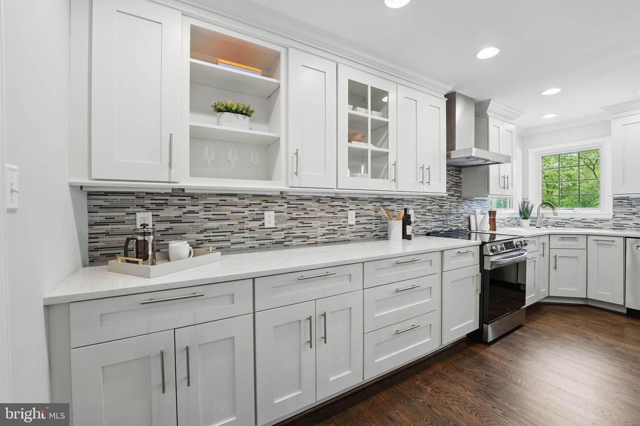 SHAKER WOODS - Residential