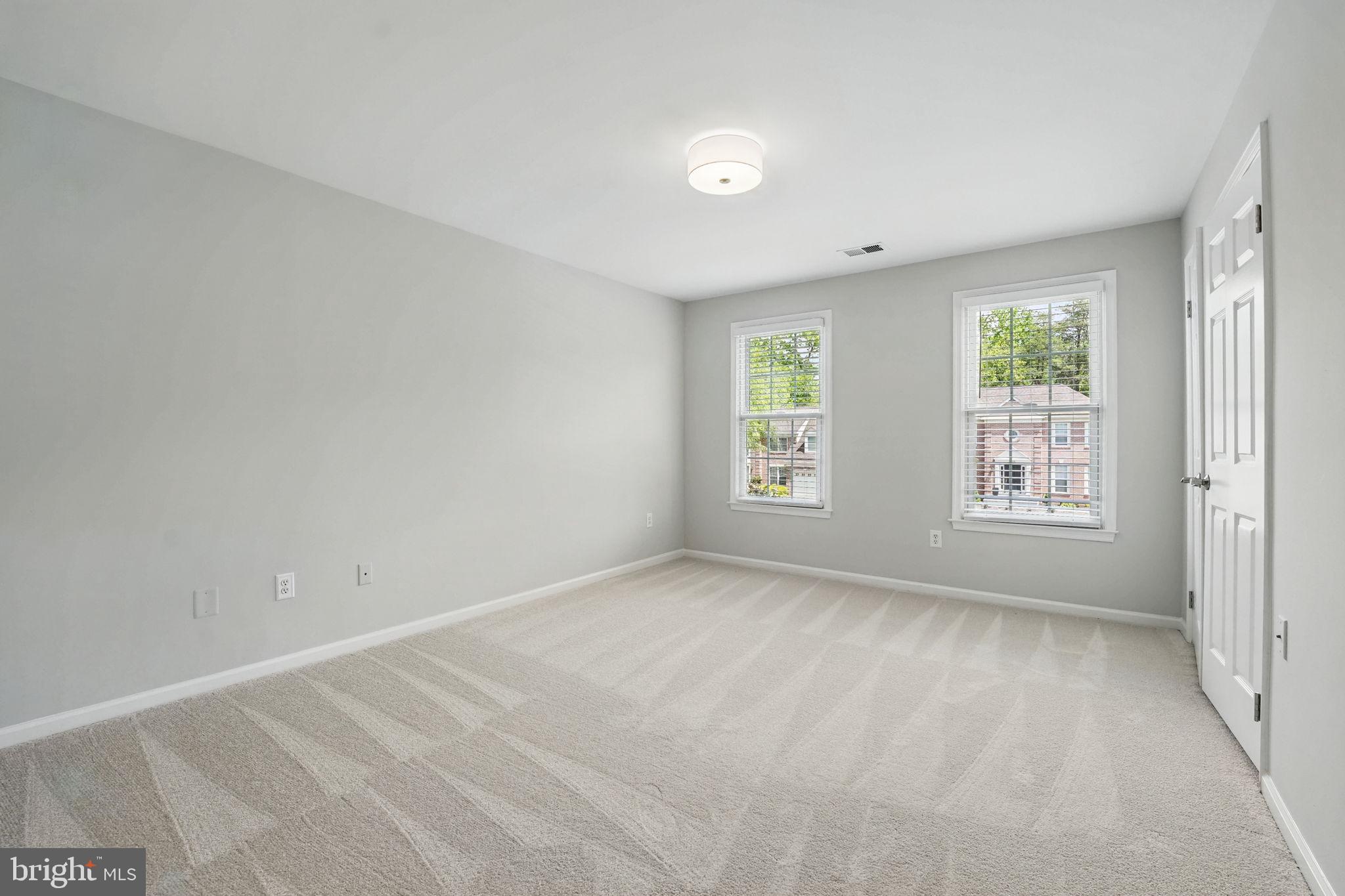 SHAKER WOODS - Residential