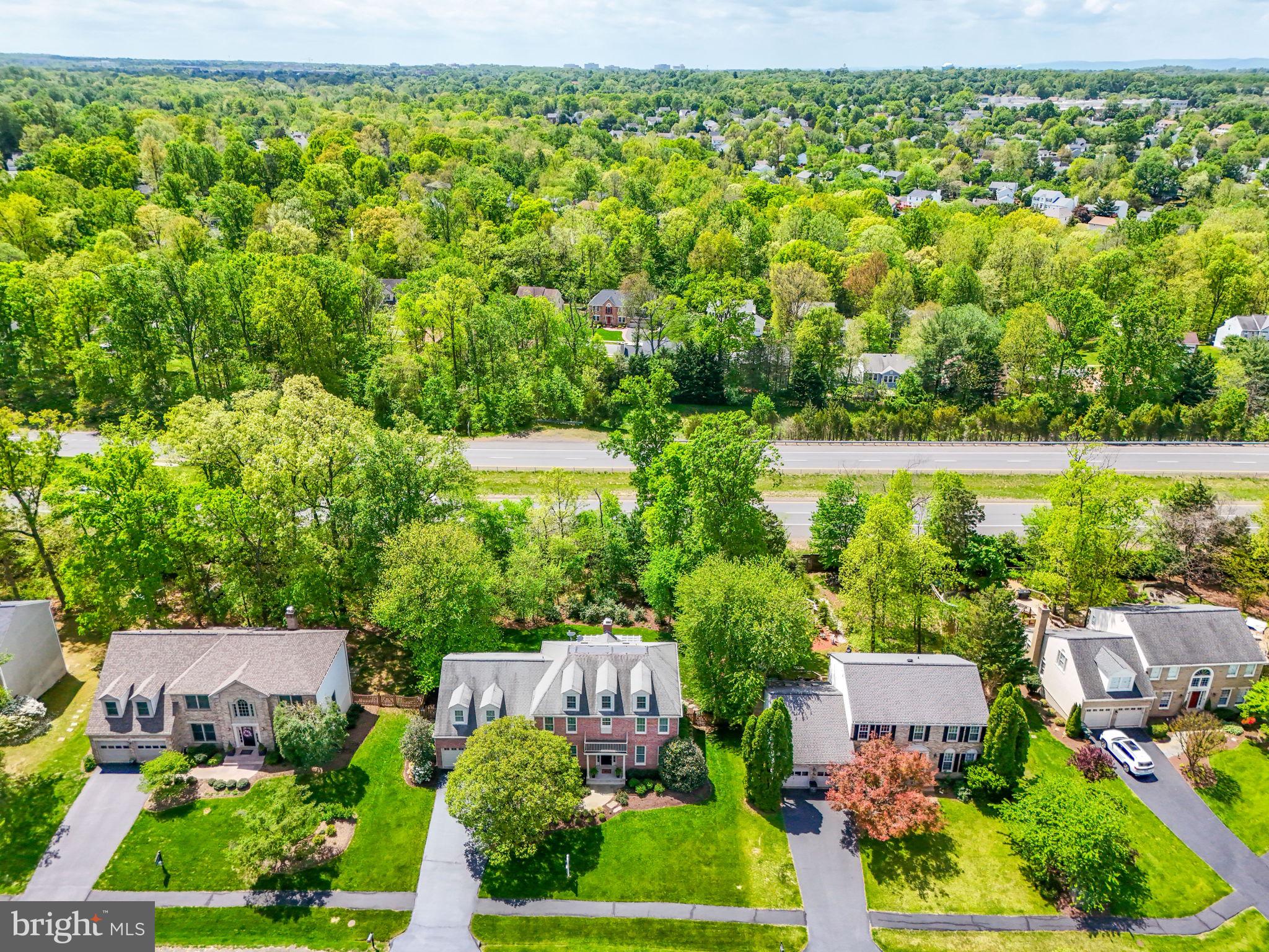SHAKER WOODS - Residential