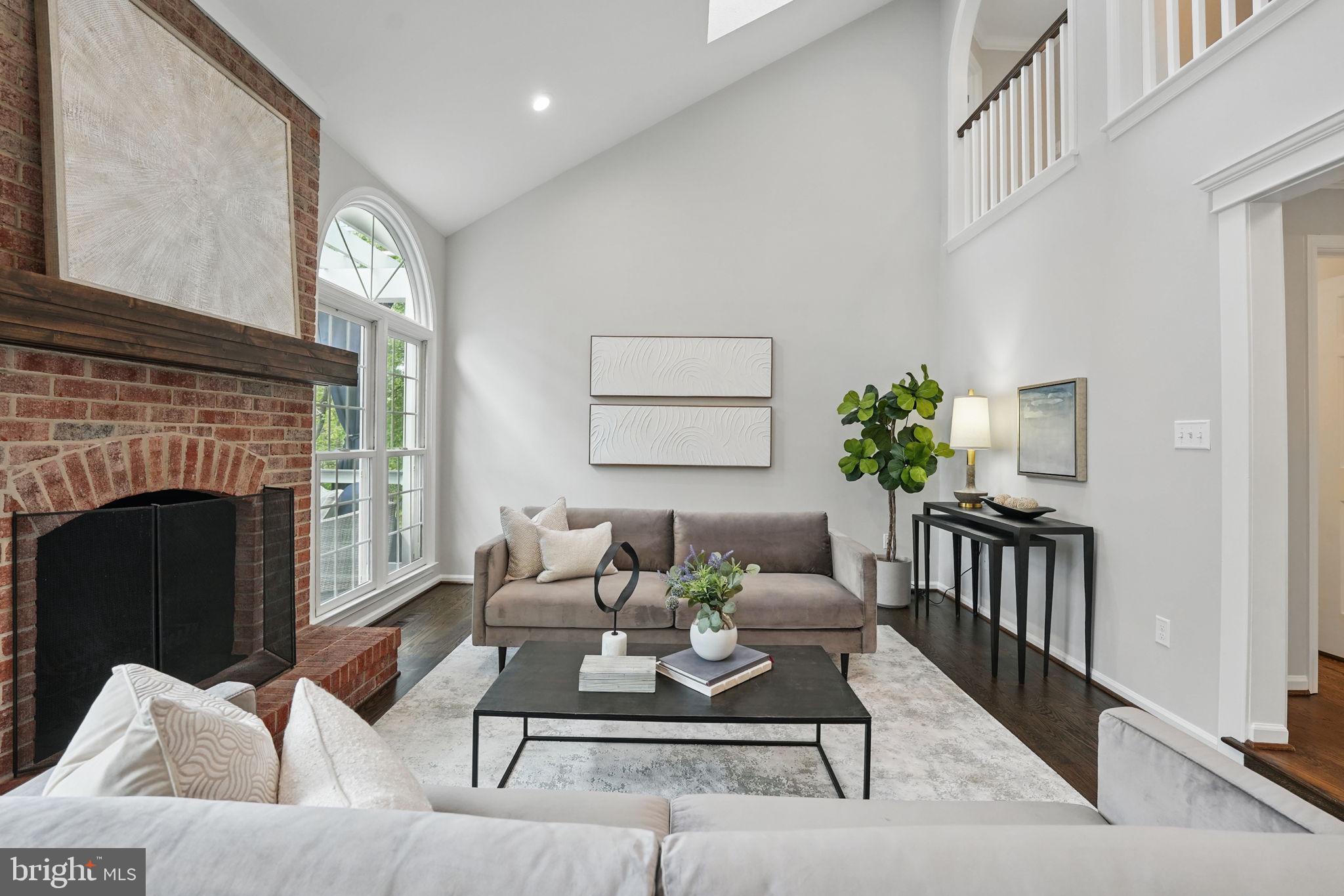 SHAKER WOODS - Residential