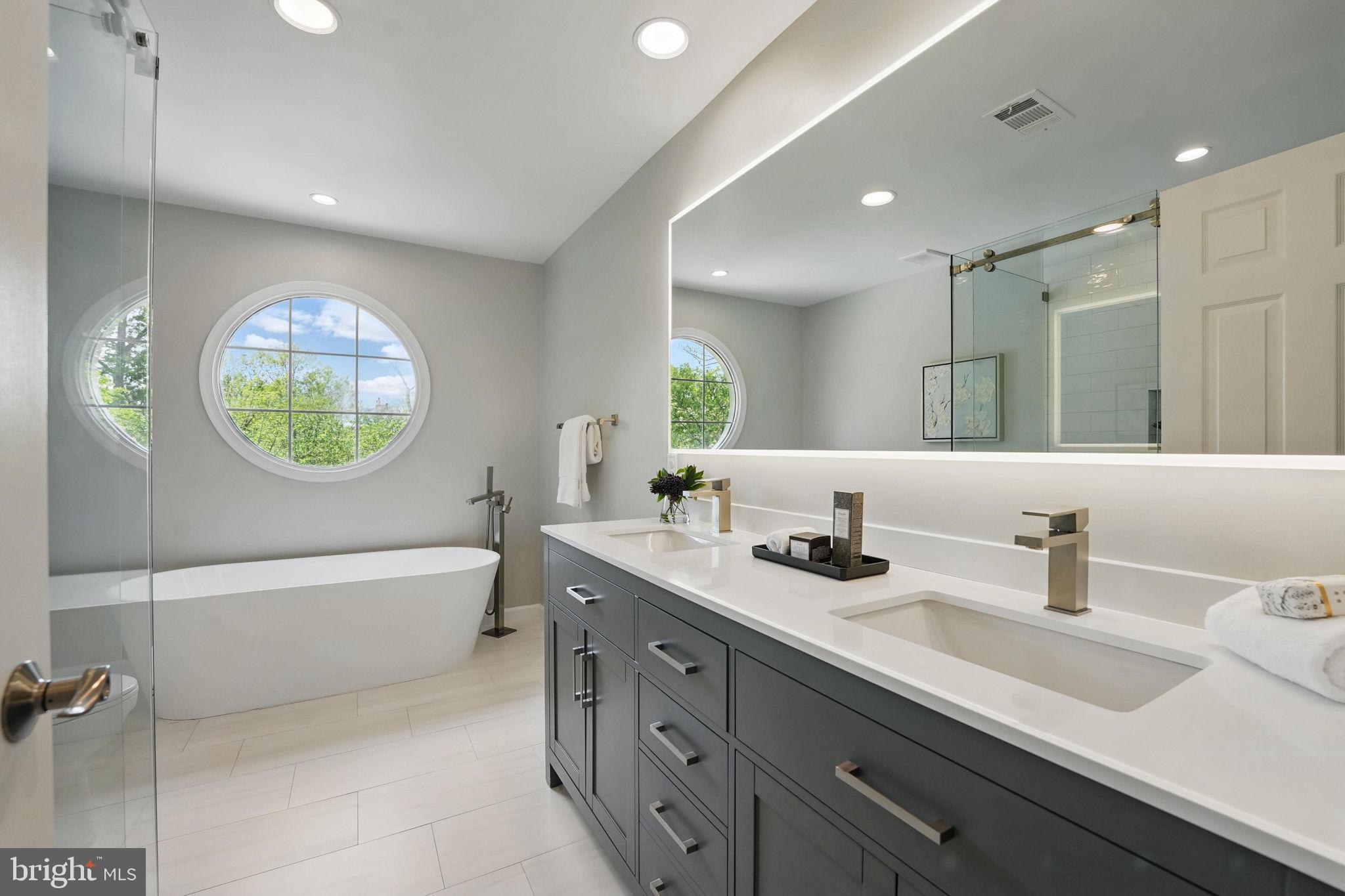 SHAKER WOODS - Residential