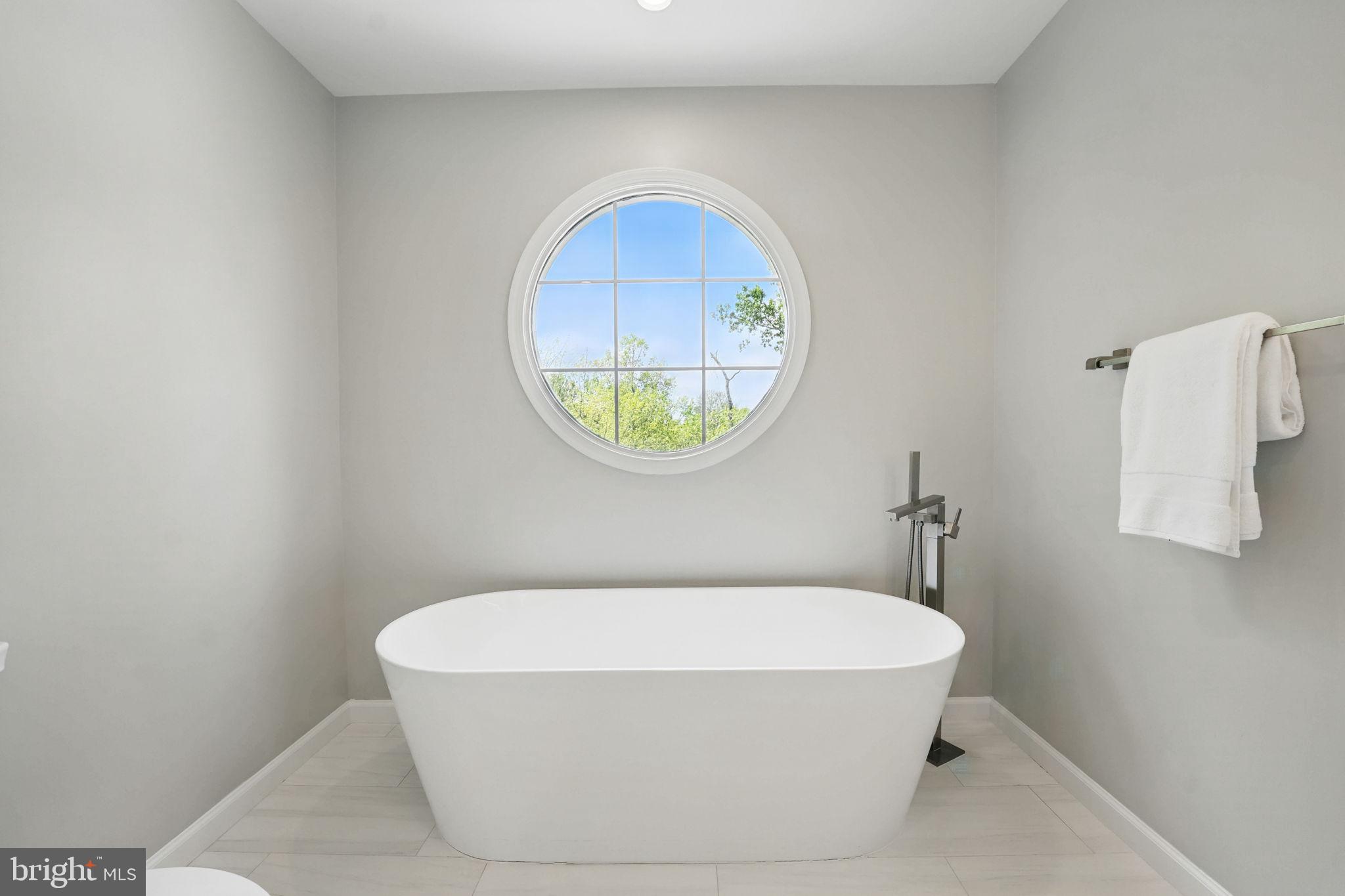 SHAKER WOODS - Residential