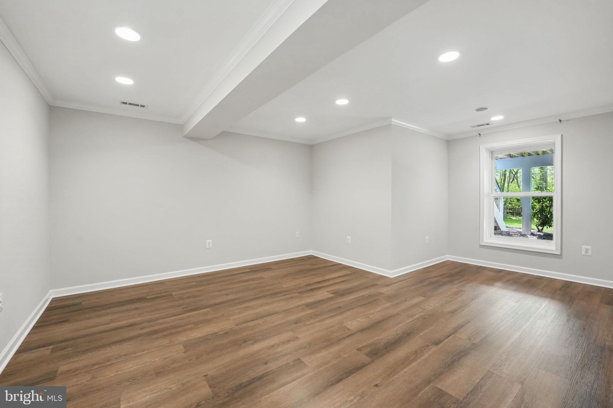 SHAKER WOODS - Residential