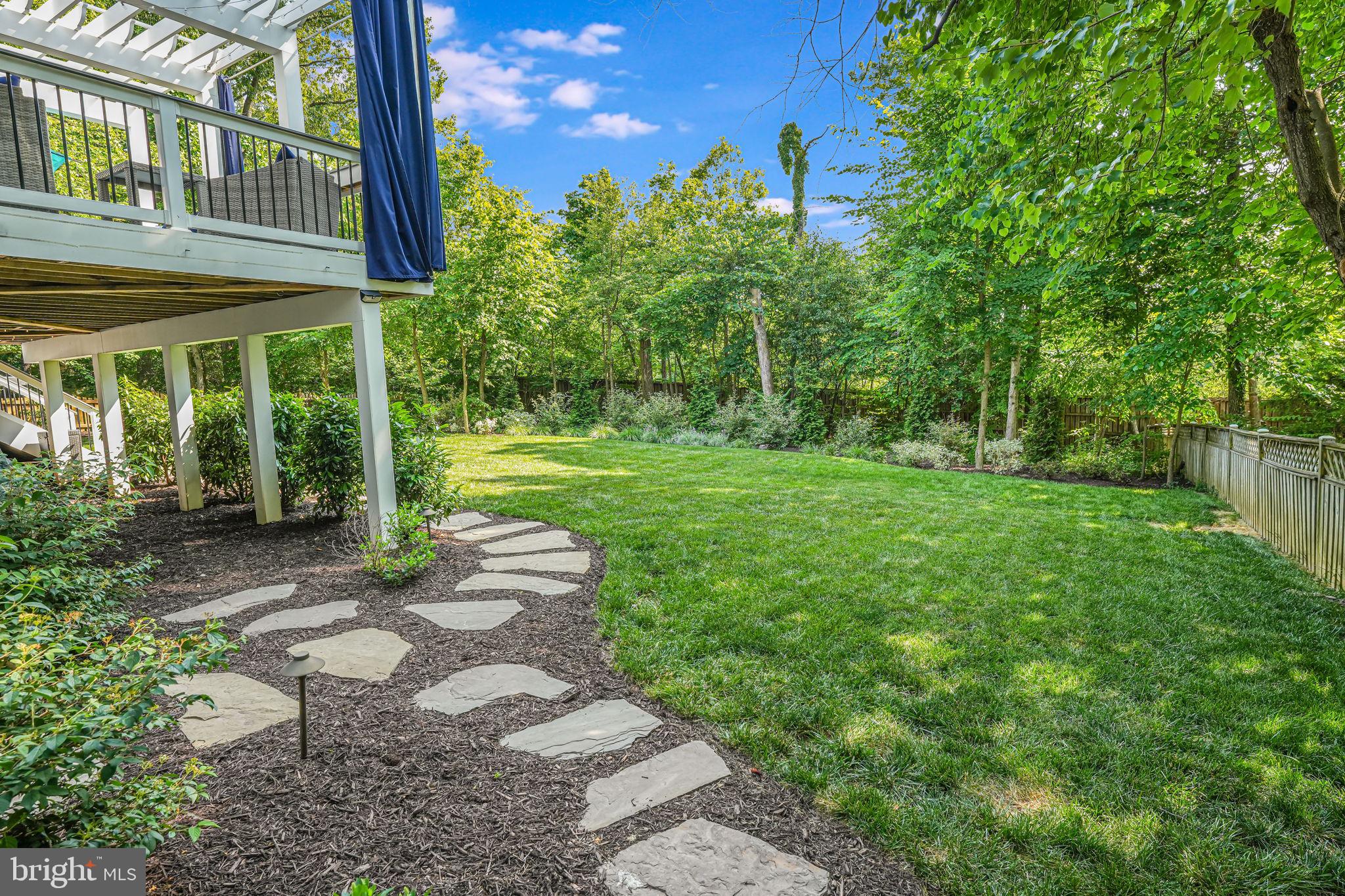 SHAKER WOODS - Residential