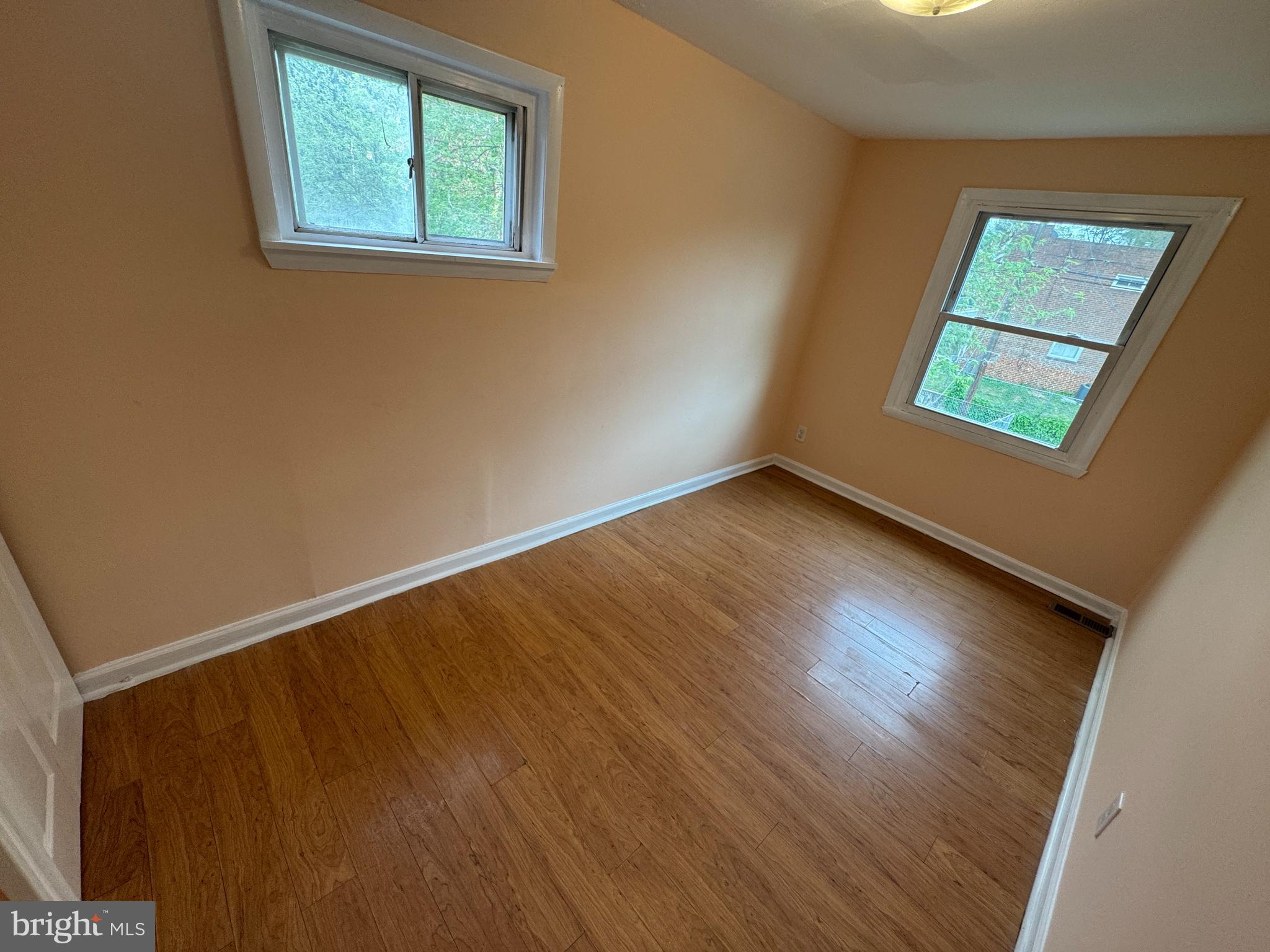 LAKELAND - Residential Lease