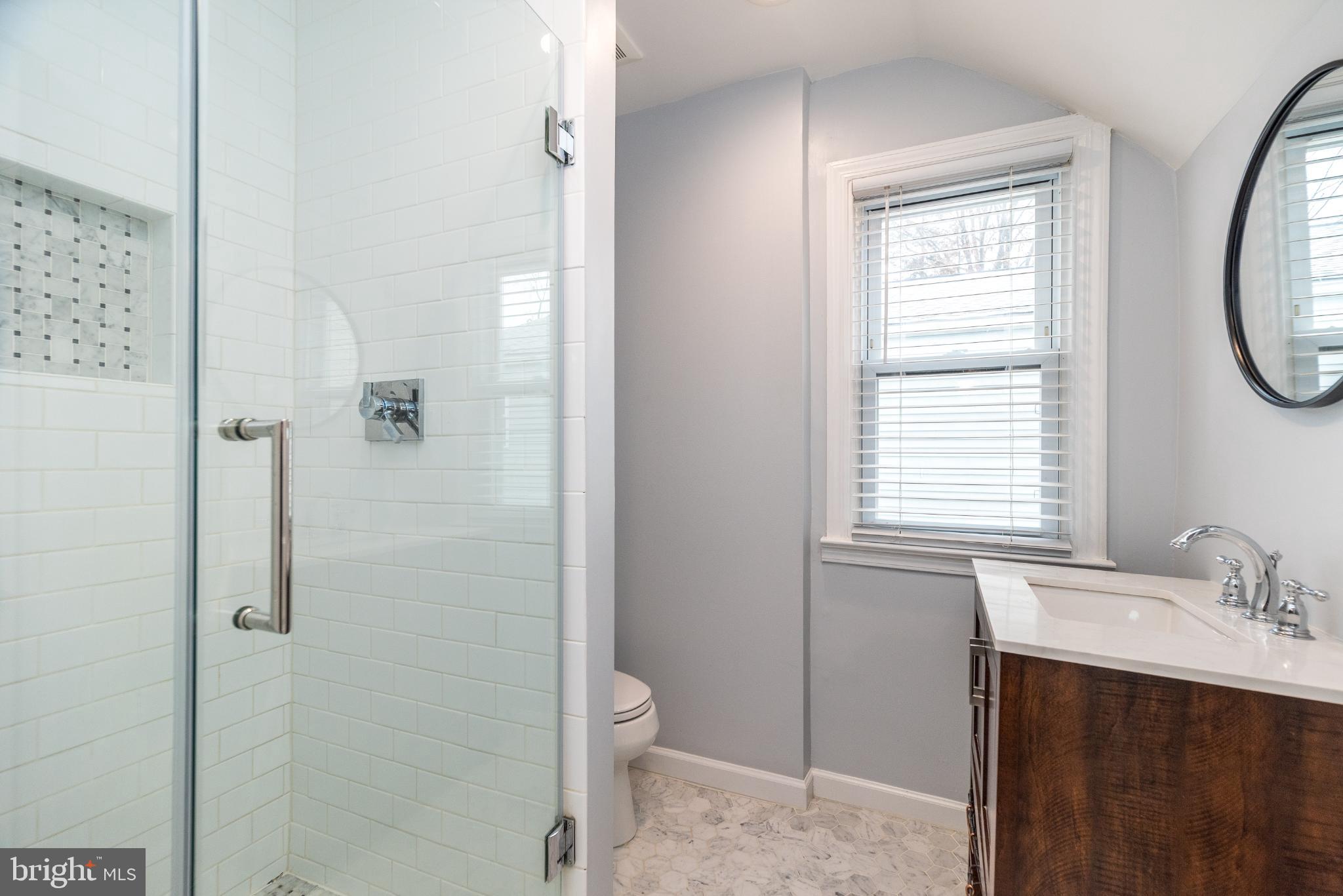 GLENSIDE - Residential