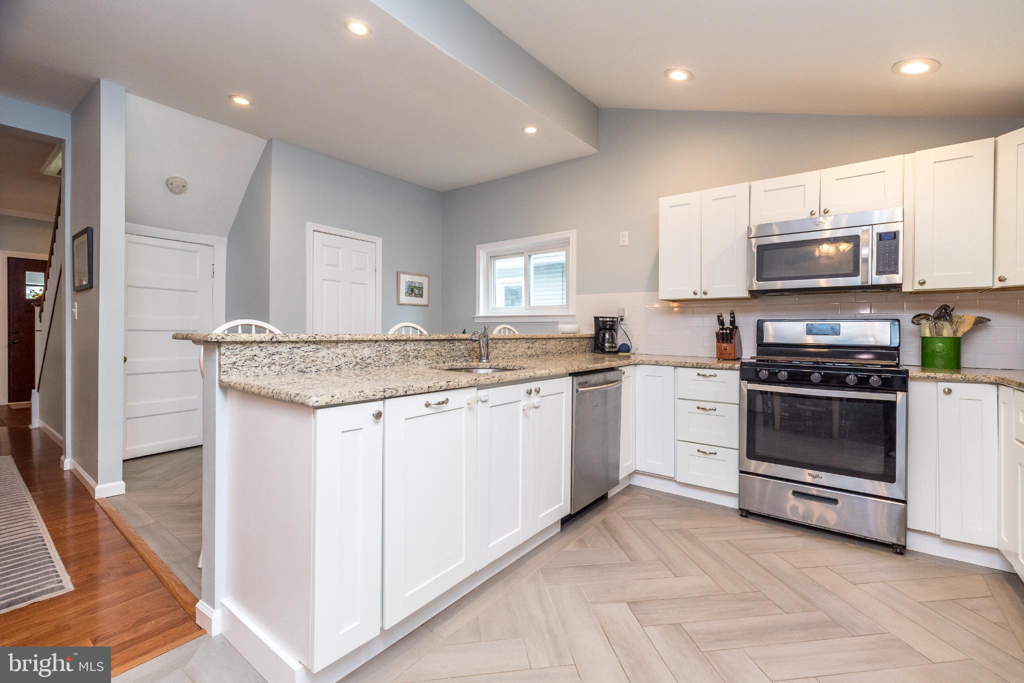 GLENSIDE - Residential