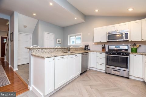 Tiny photo for 2055 Oakdale Avenue, GLENSIDE, PA 19038 (MLS # PAMC2162572)