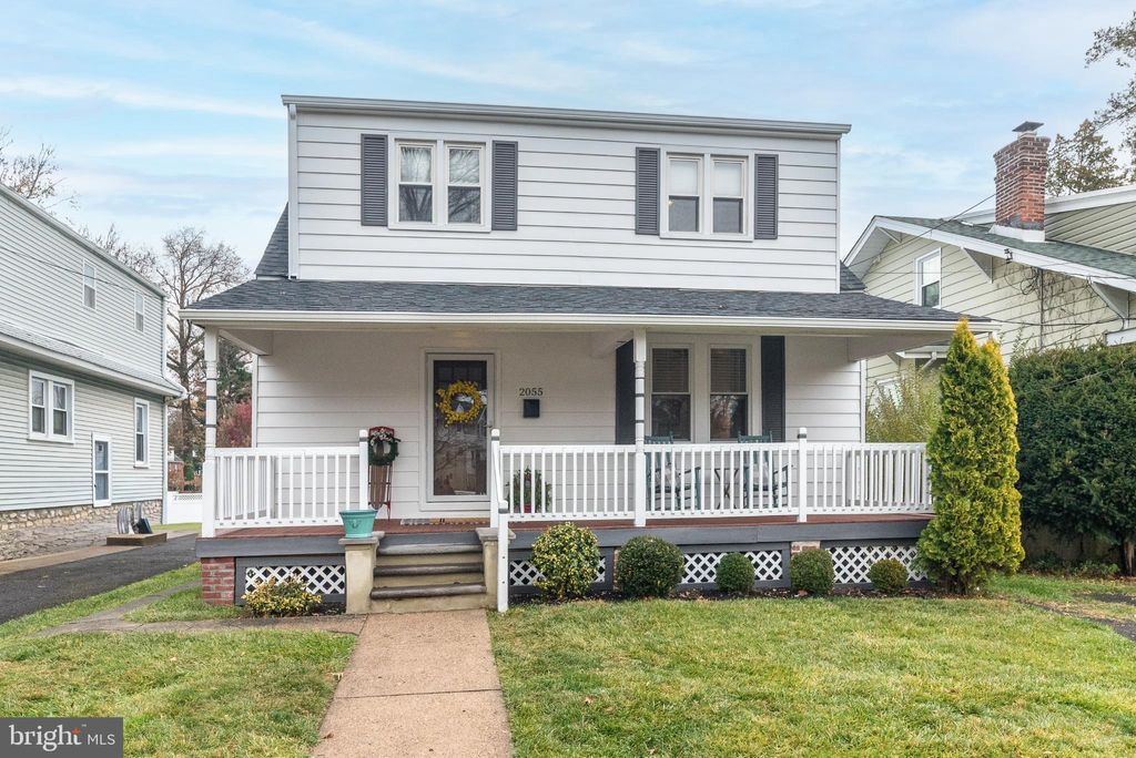 Photo of 2055 Oakdale Avenue, GLENSIDE, PA 19038 (MLS # PAMC2162572)