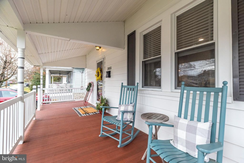 Photo of 2055 Oakdale Avenue, GLENSIDE, PA 19038 (MLS # PAMC2162572)