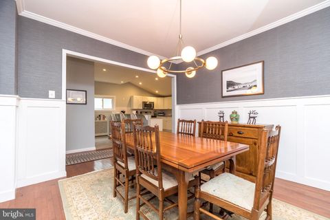 Tiny photo for 2055 Oakdale Avenue, GLENSIDE, PA 19038 (MLS # PAMC2162572)