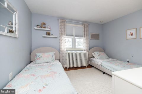 Tiny photo for 2055 Oakdale Avenue, GLENSIDE, PA 19038 (MLS # PAMC2162572)