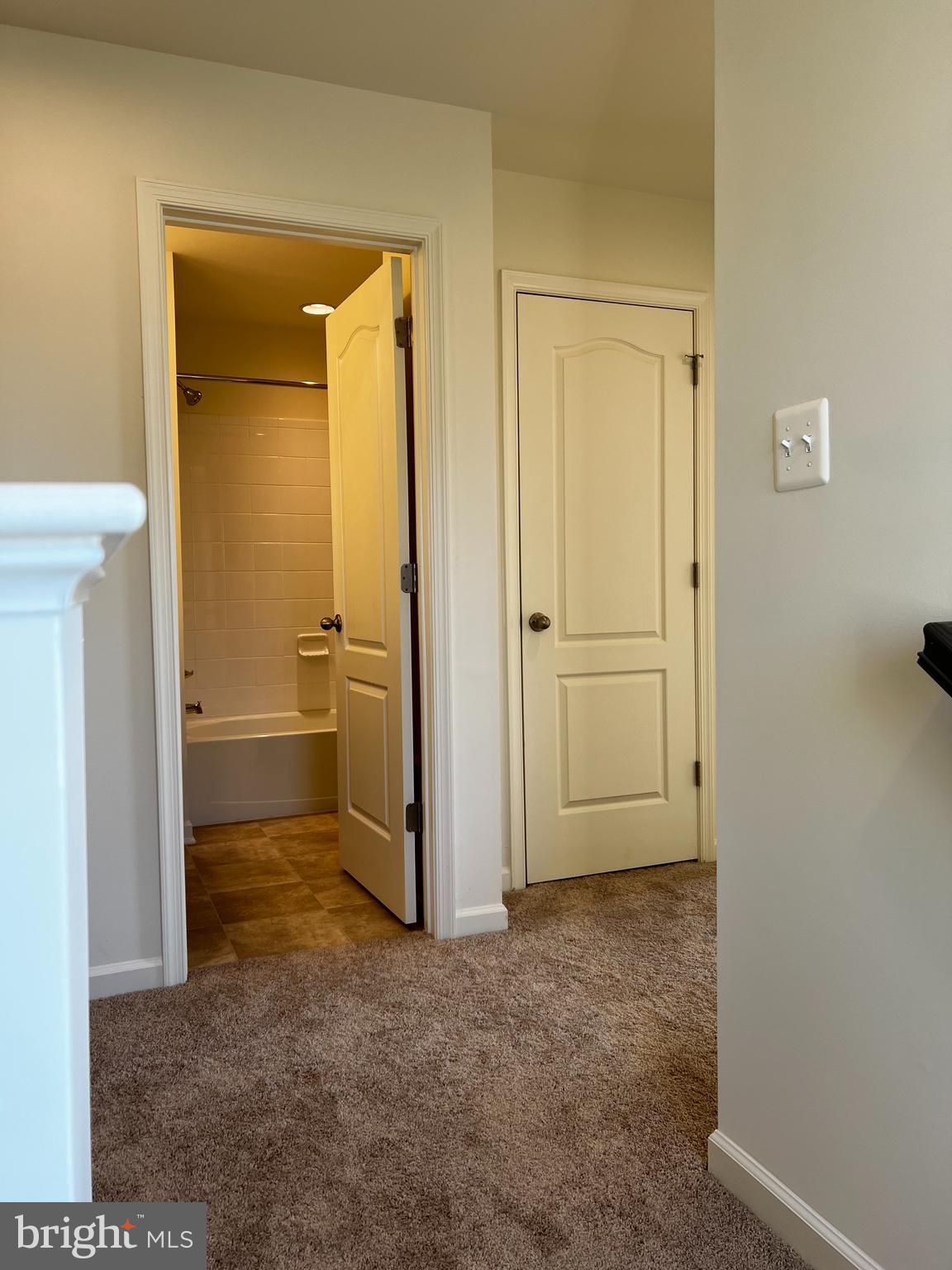 OVERLOOK AT RIVERSIDE - Residential Lease