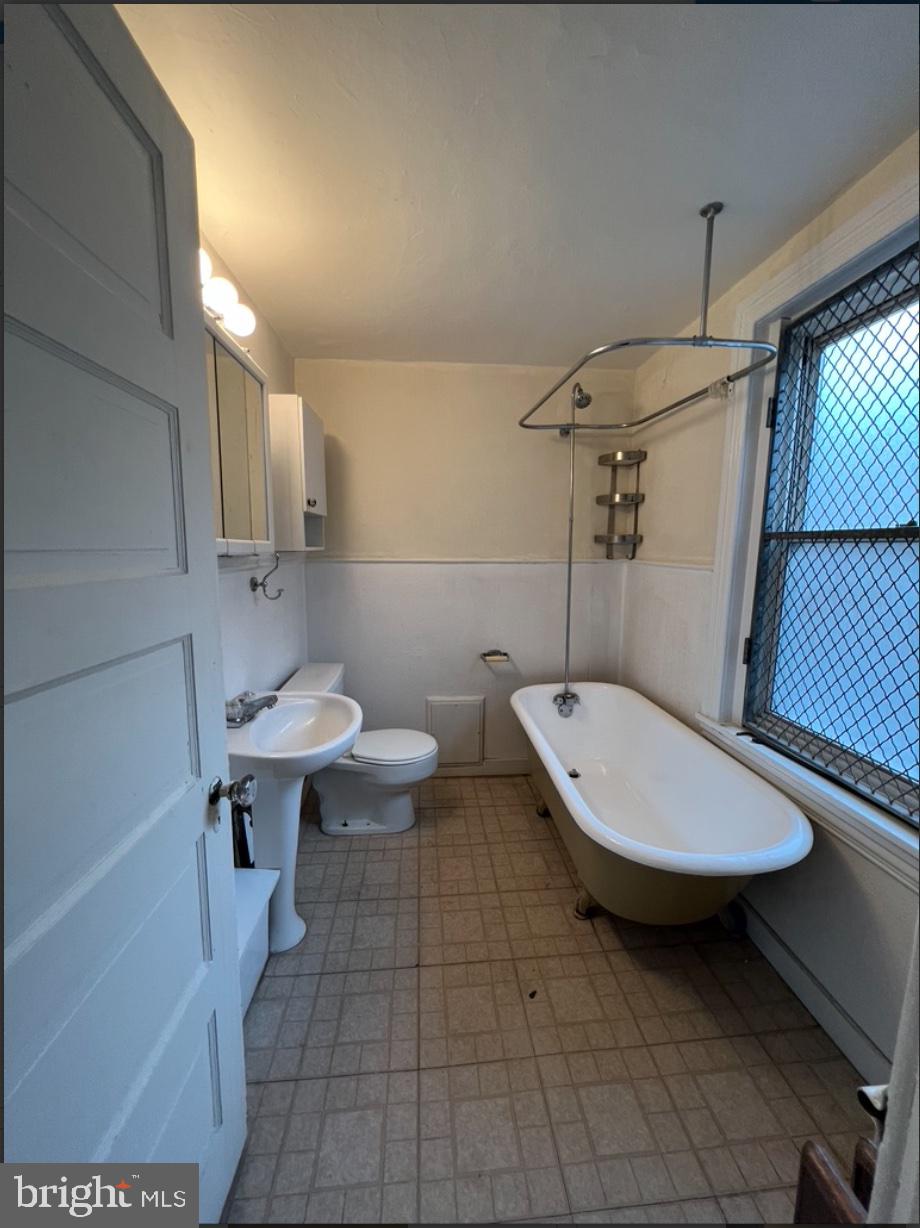 RITTENHOUSE SQUARE - Residential Lease