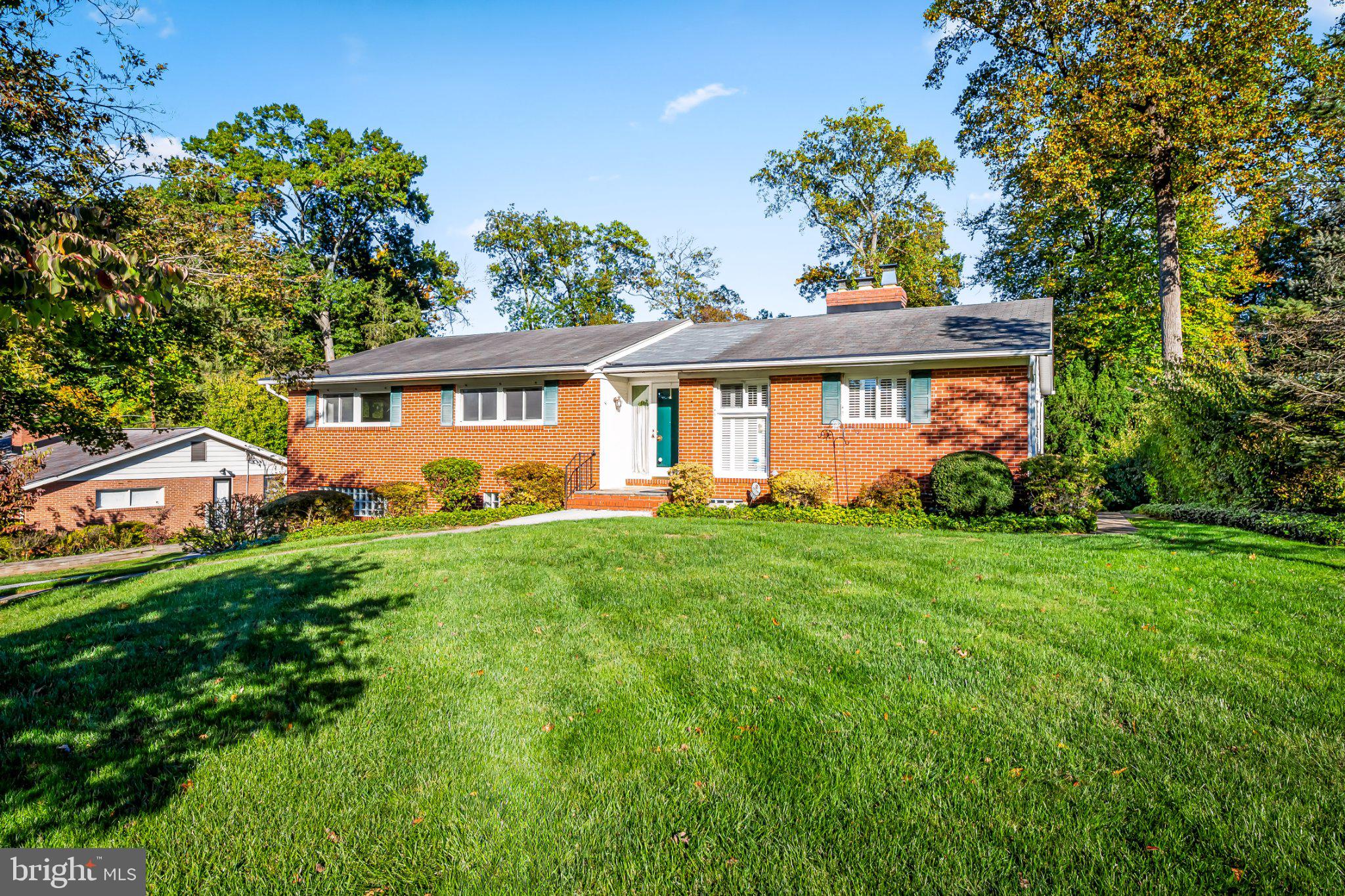 1917 KNOLLTON ROAD
