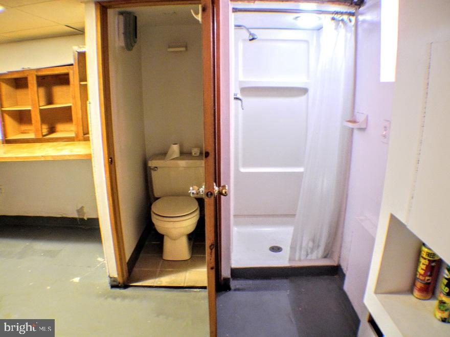 POINT BREEZE - Residential Lease