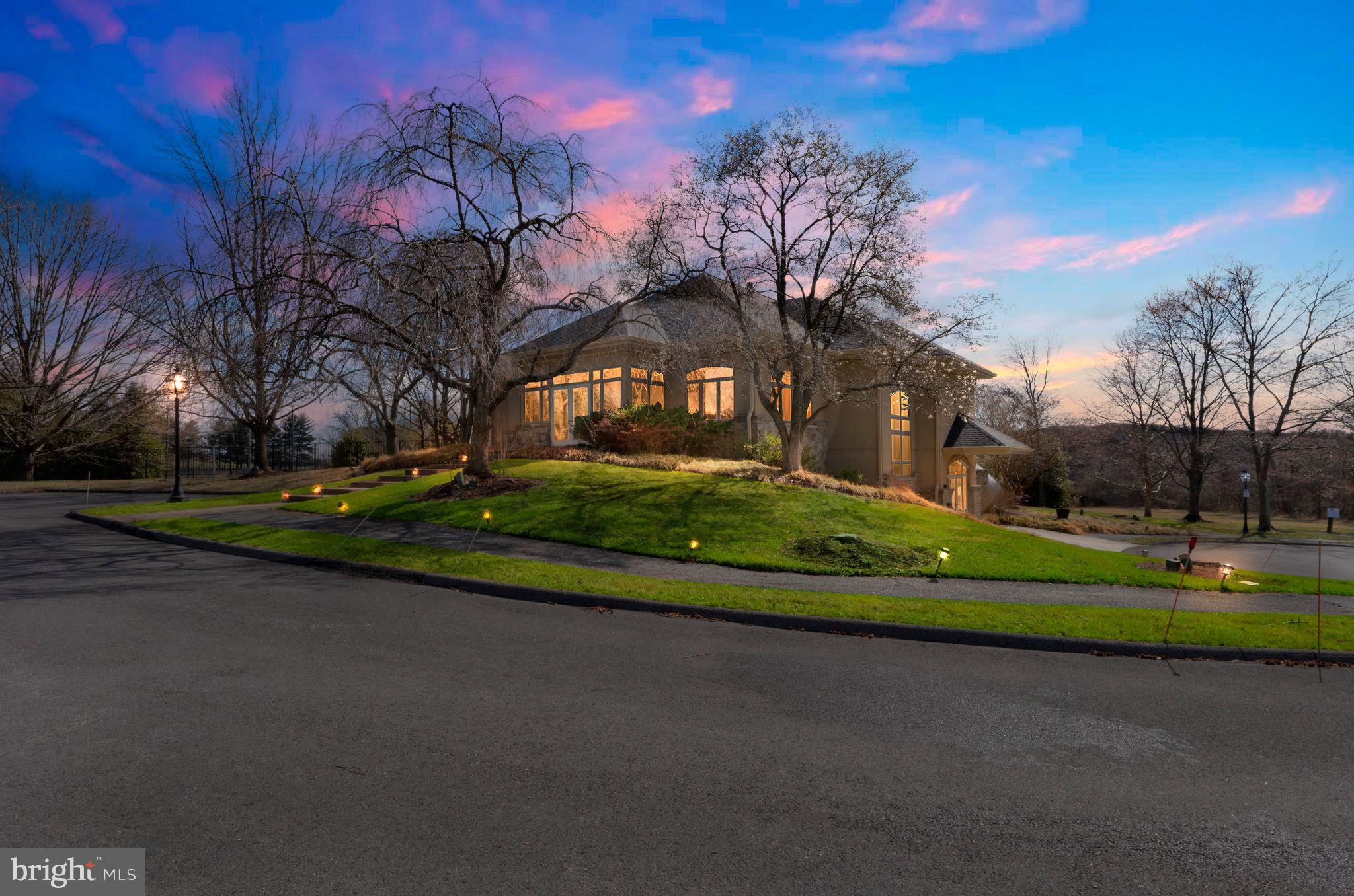 WESTWINDS - Commercial Lease