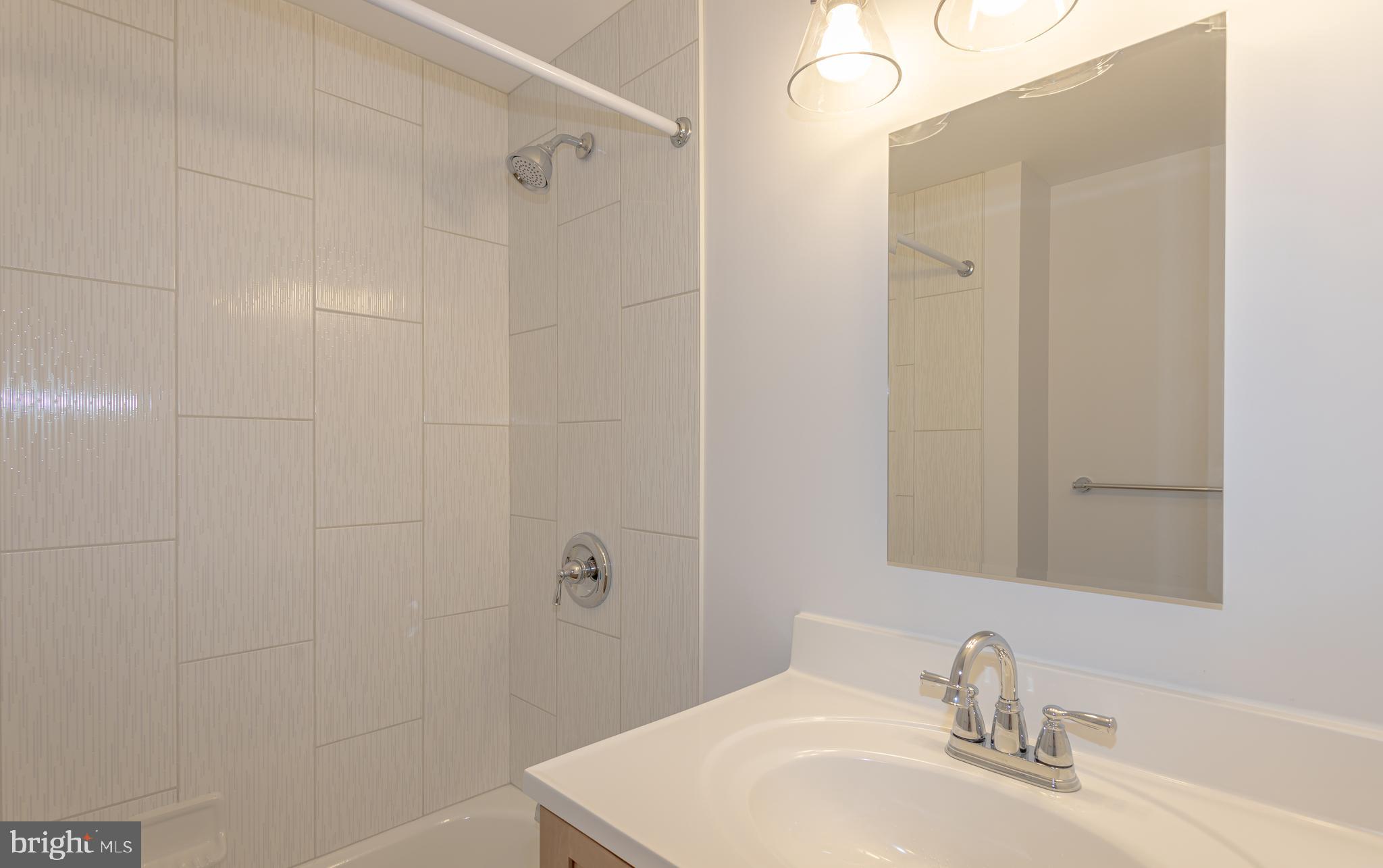 JACKSONVILLE - Residential Lease