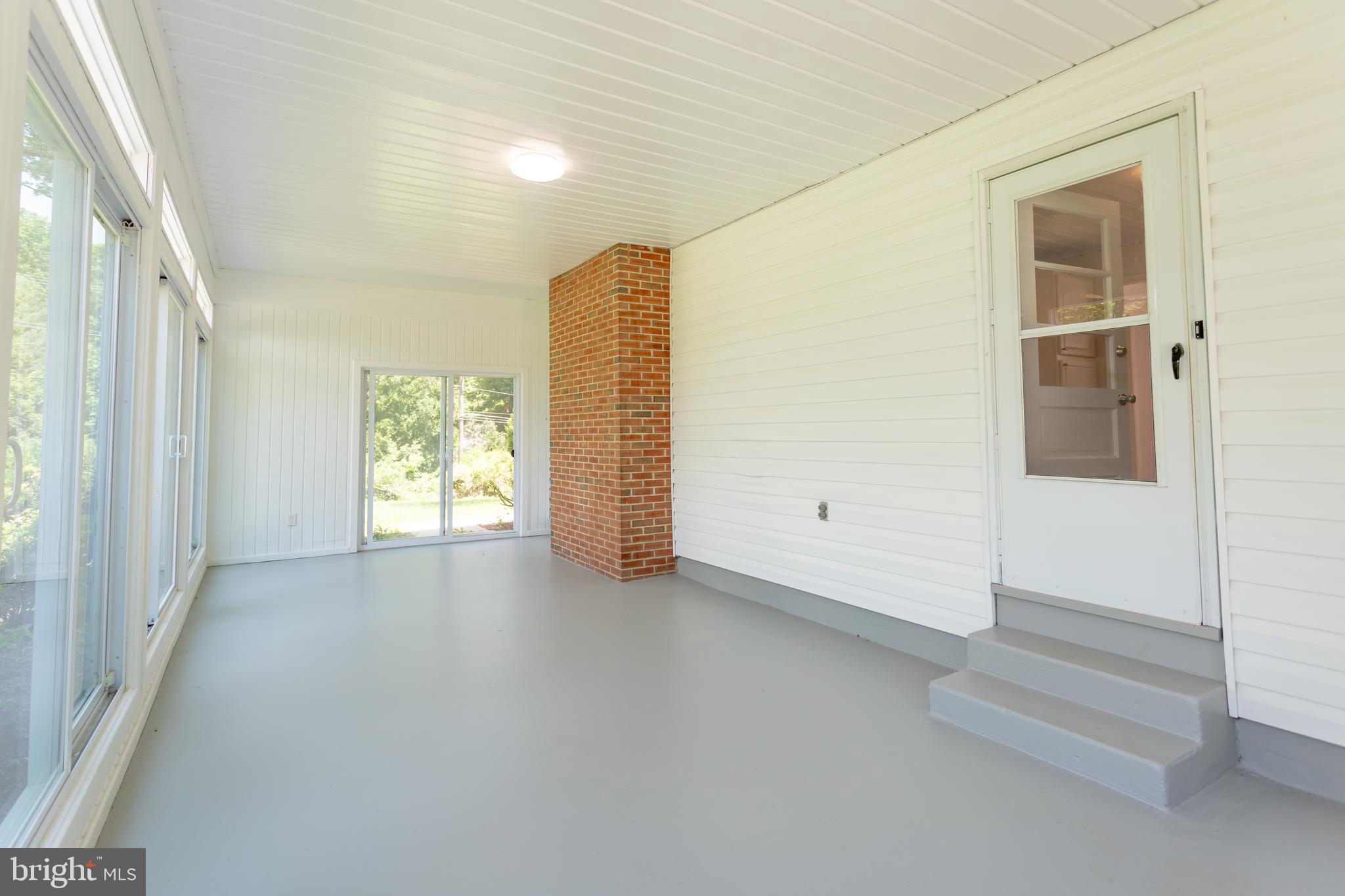 JACKSONVILLE - Residential Lease