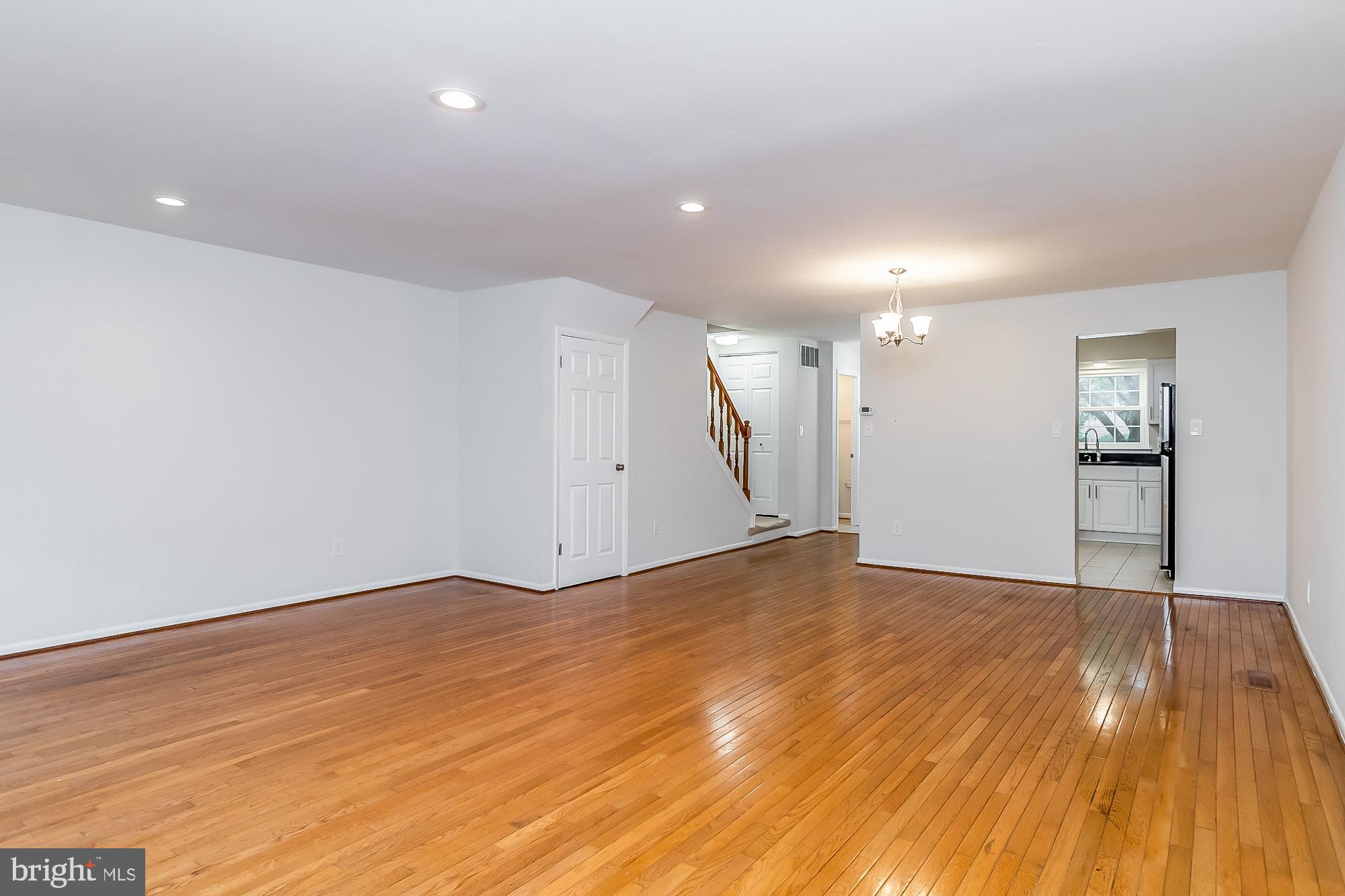 DULANEY TOWERS - Residential