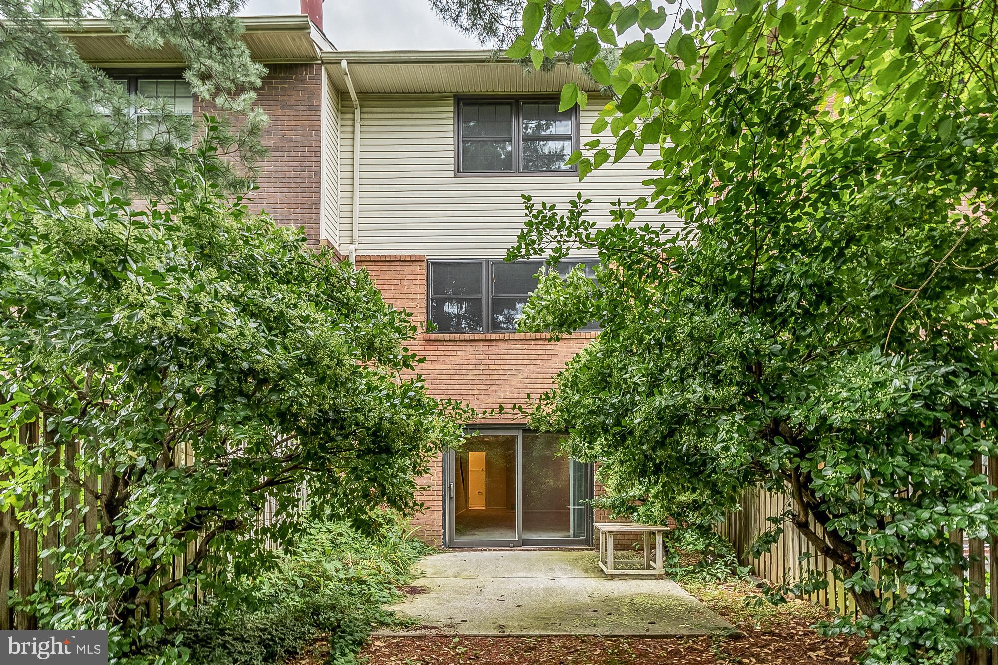 DULANEY TOWERS - Residential