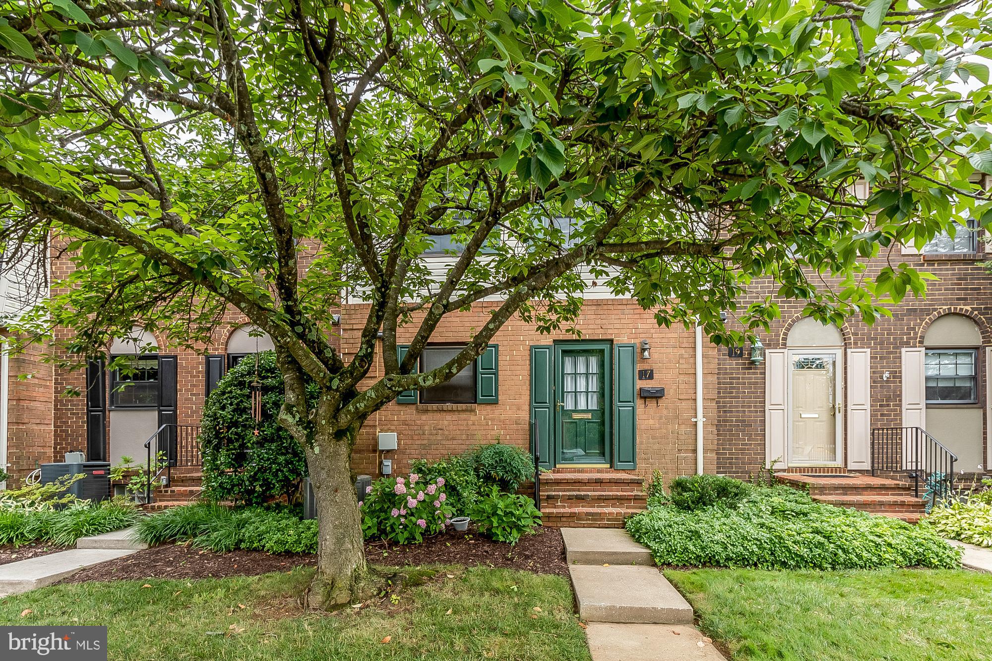 DULANEY TOWERS - Residential