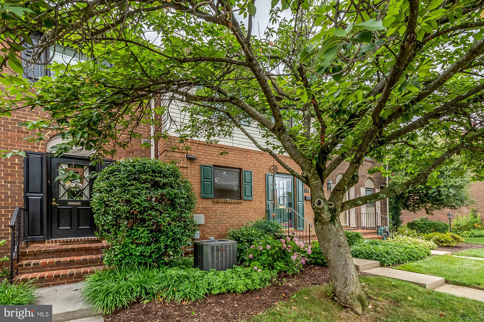 DULANEY TOWERS - Residential