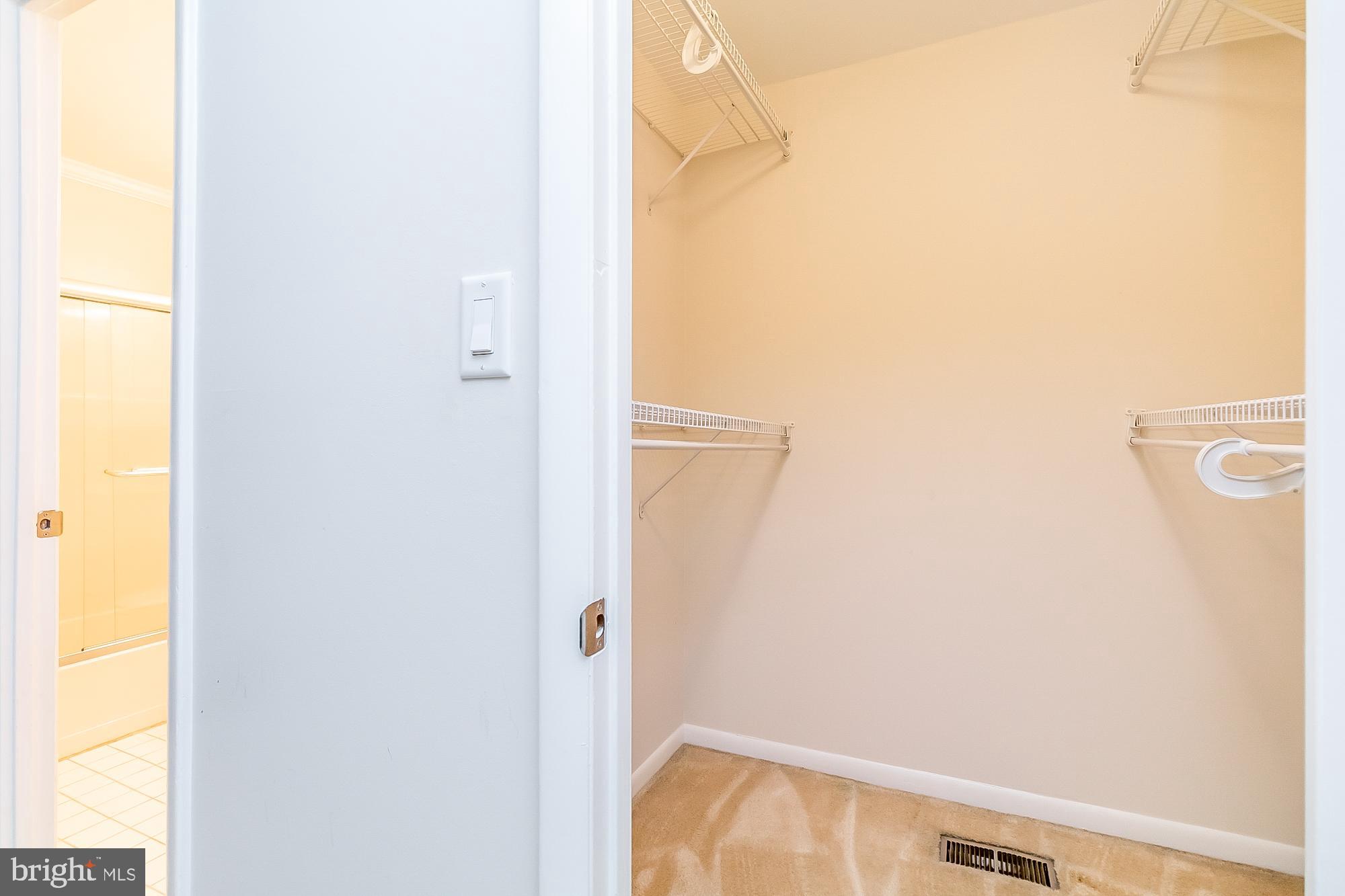 DULANEY TOWERS - Residential