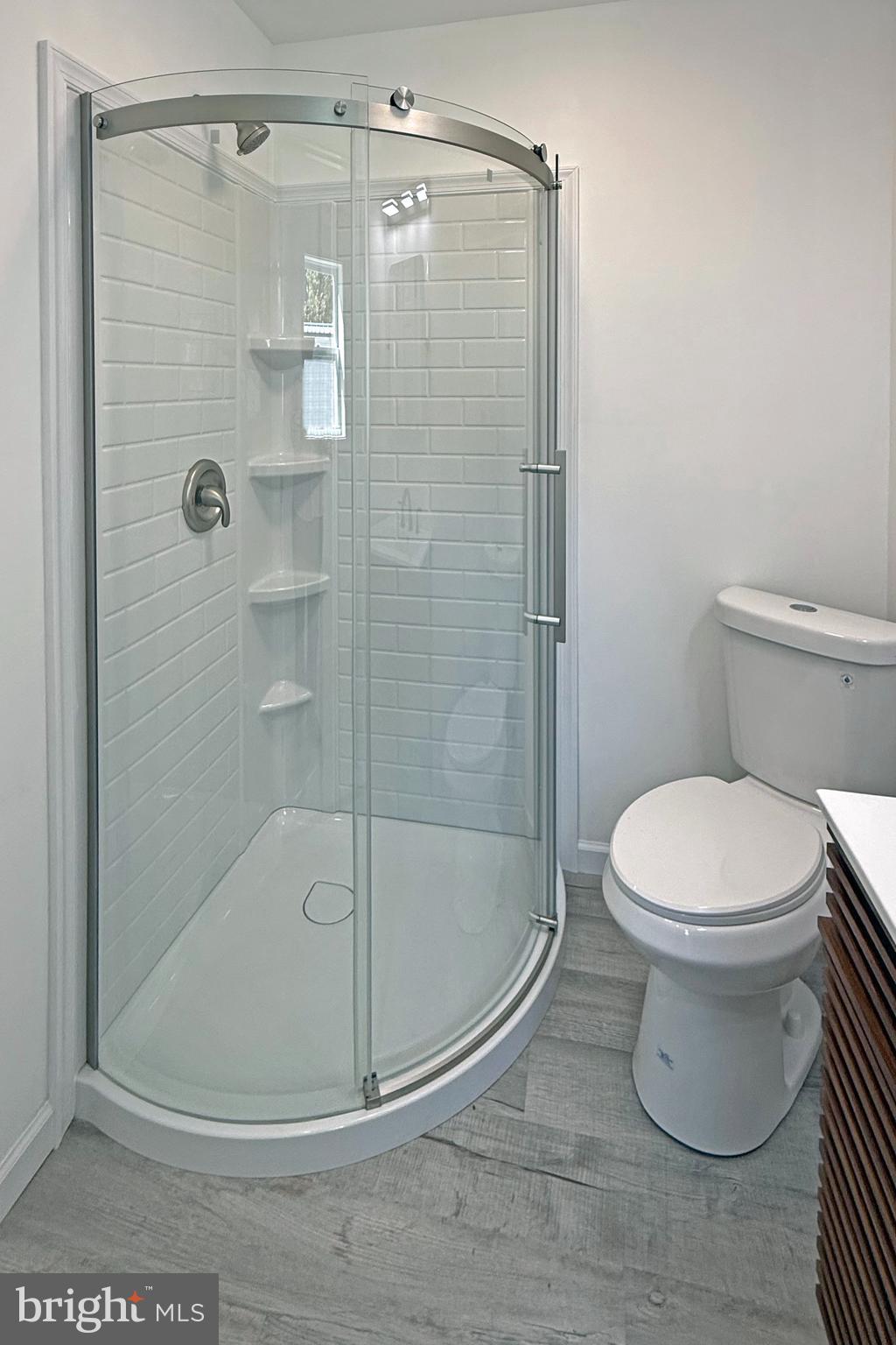 ANGOLA BEACH - Residential