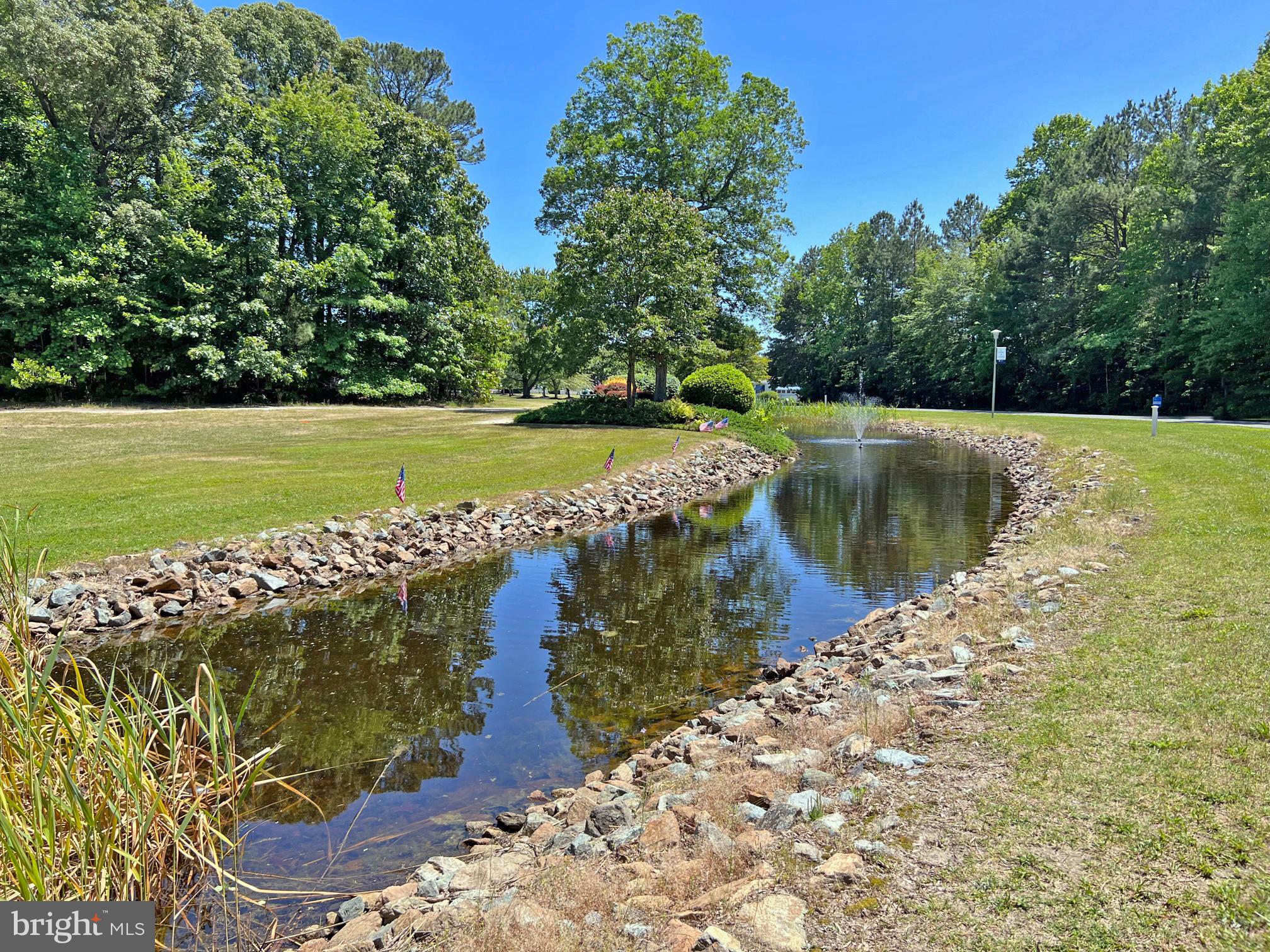 ANGOLA BEACH - Residential