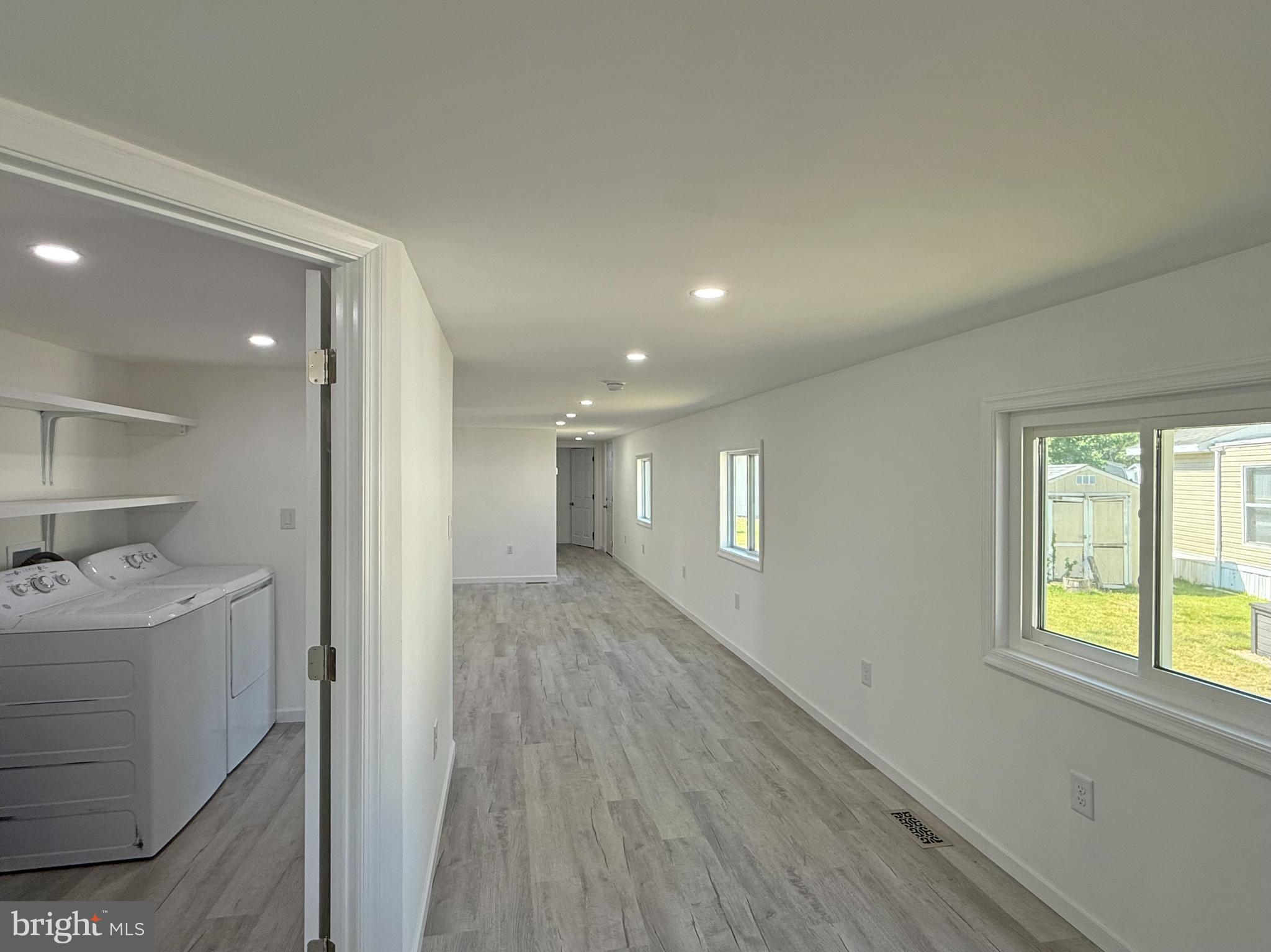 ANGOLA BEACH - Residential