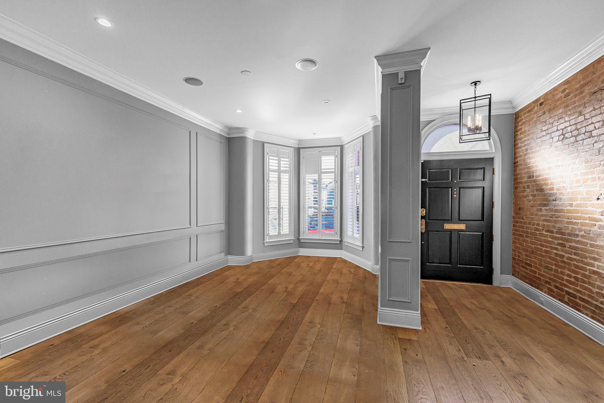 941 WESTMINSTER STREET NW