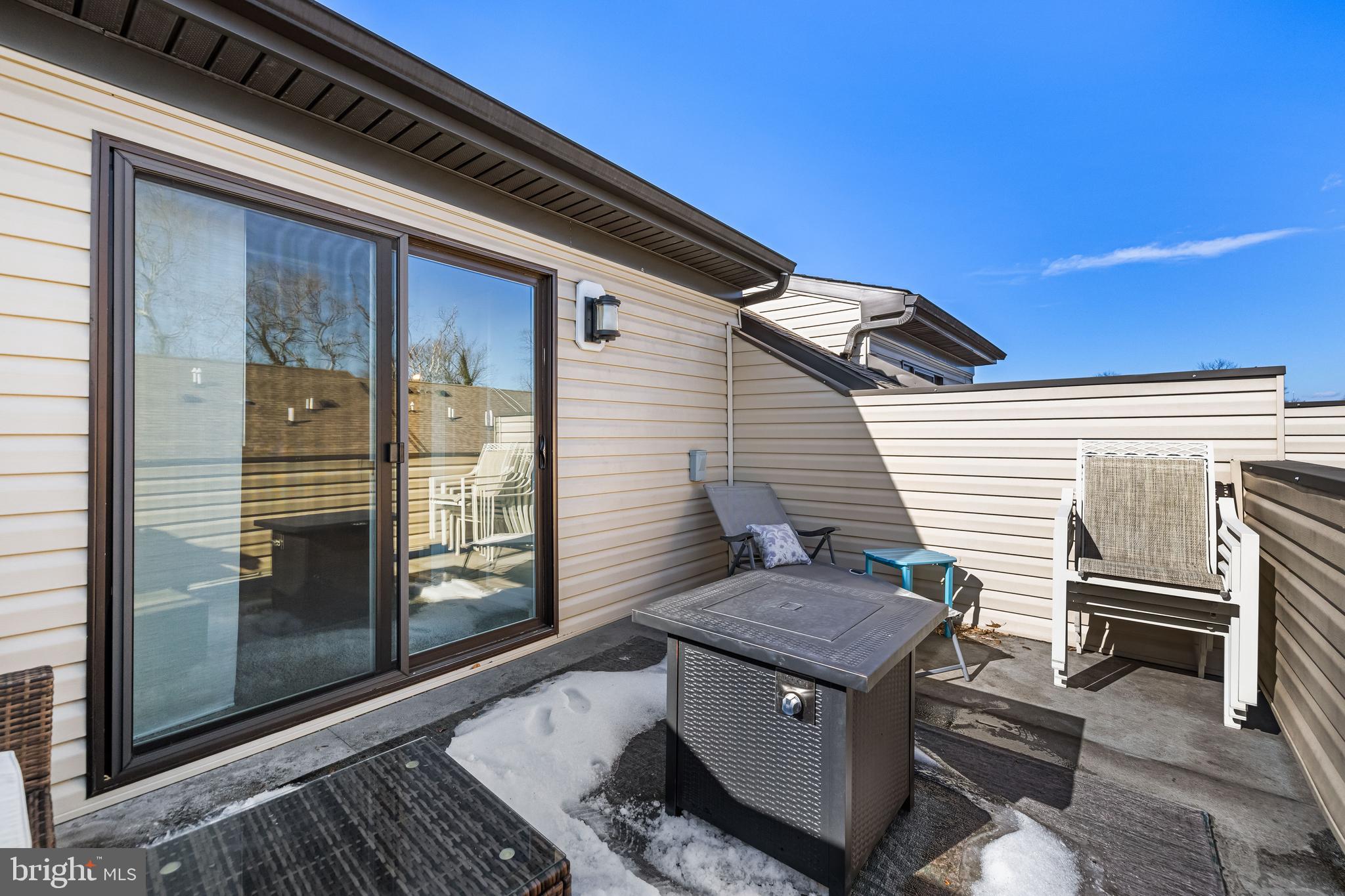 MEDFIELD - Residential