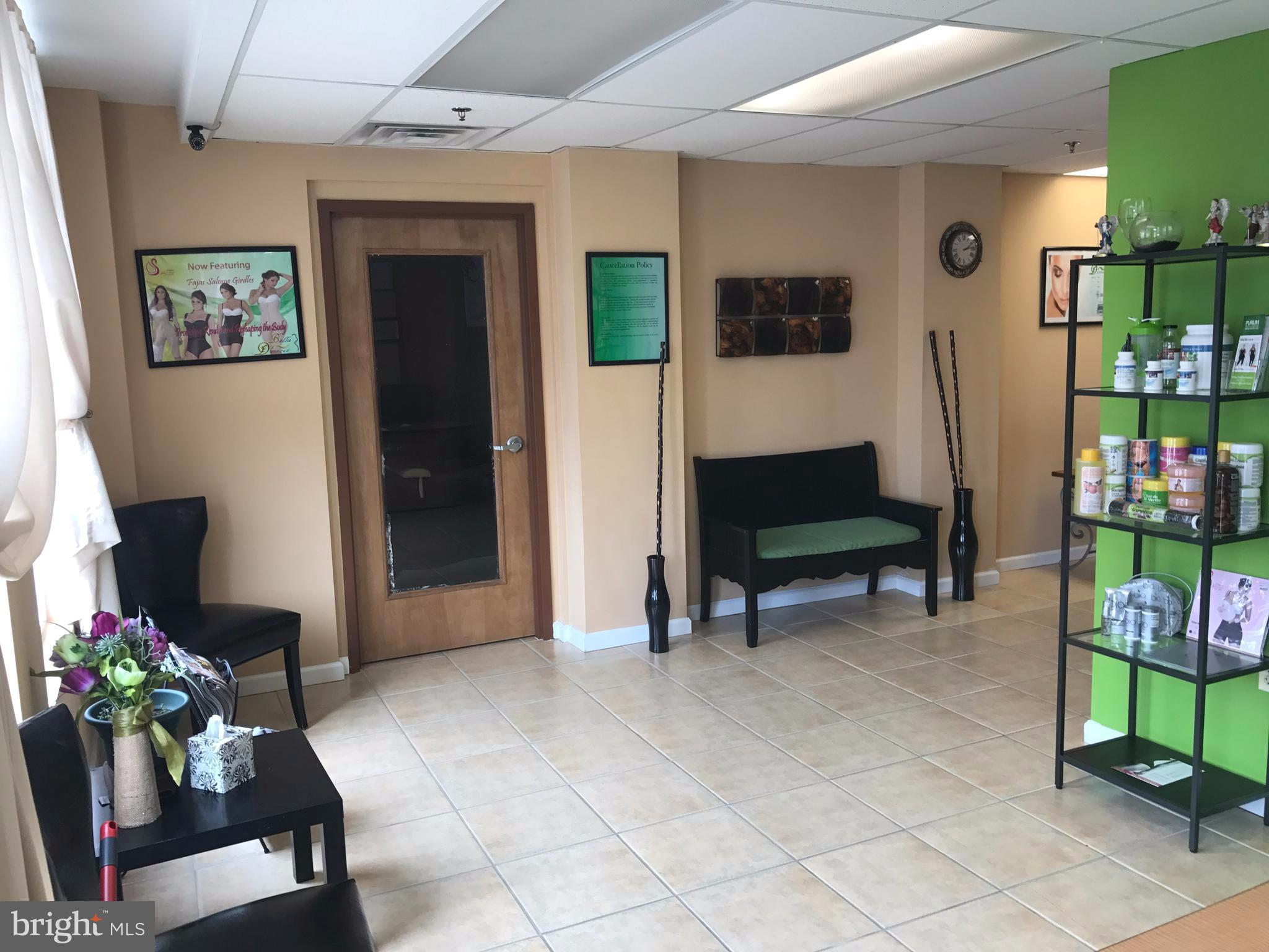 OLD DOMINION SQUARE CONDOMINIUMS - Commercial Lease