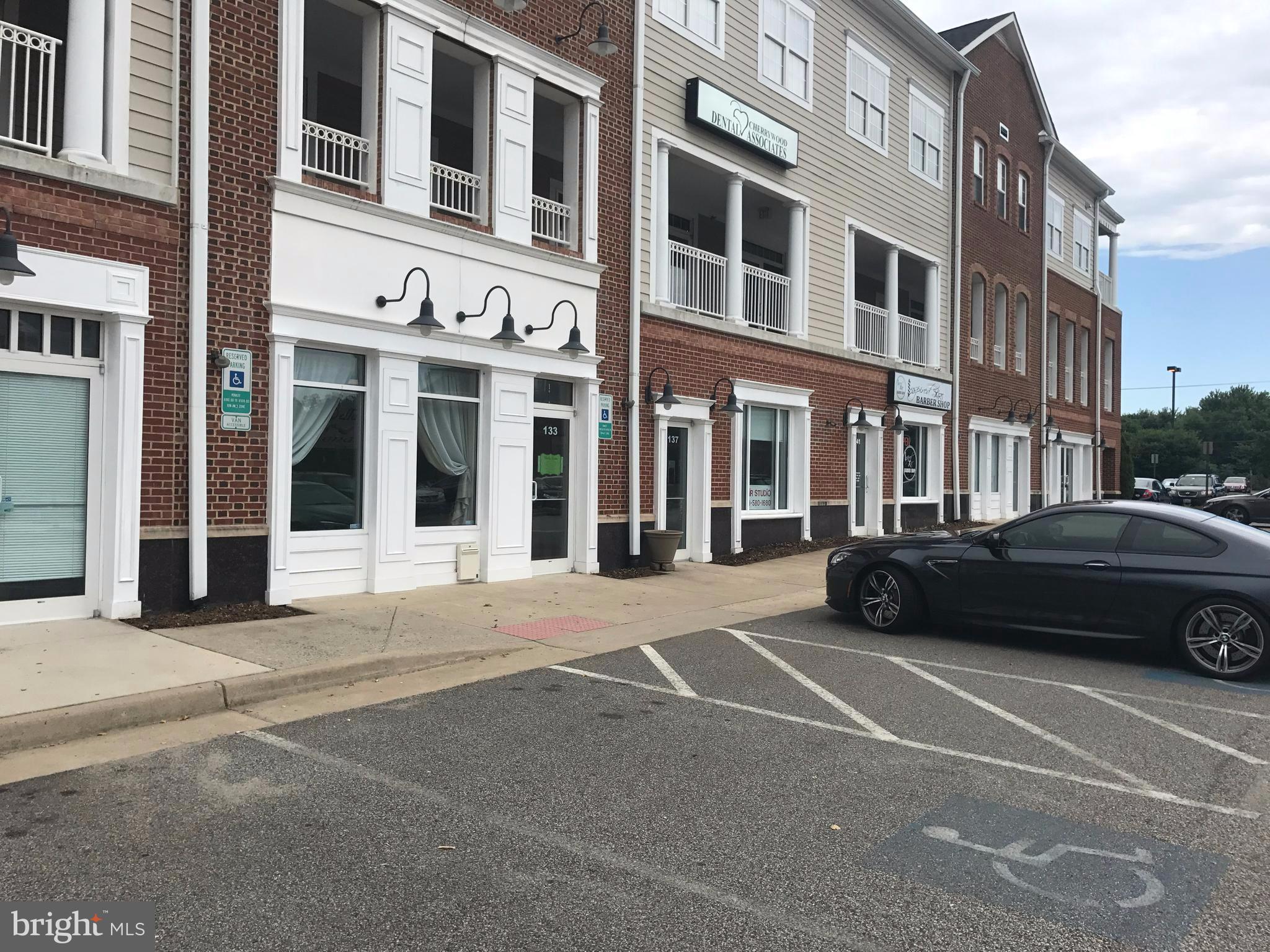 OLD DOMINION SQUARE CONDOMINIUMS - Commercial Lease