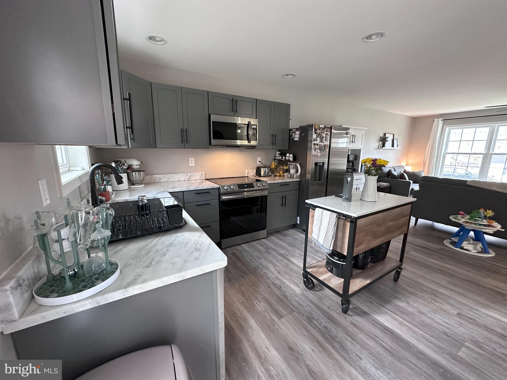 CAPON CORNERS - Residential