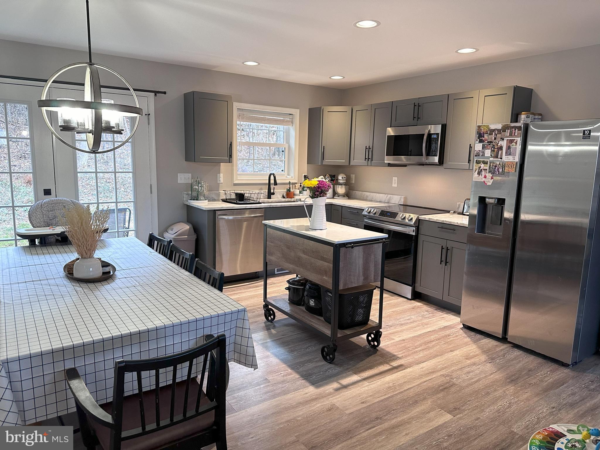 CAPON CORNERS - Residential