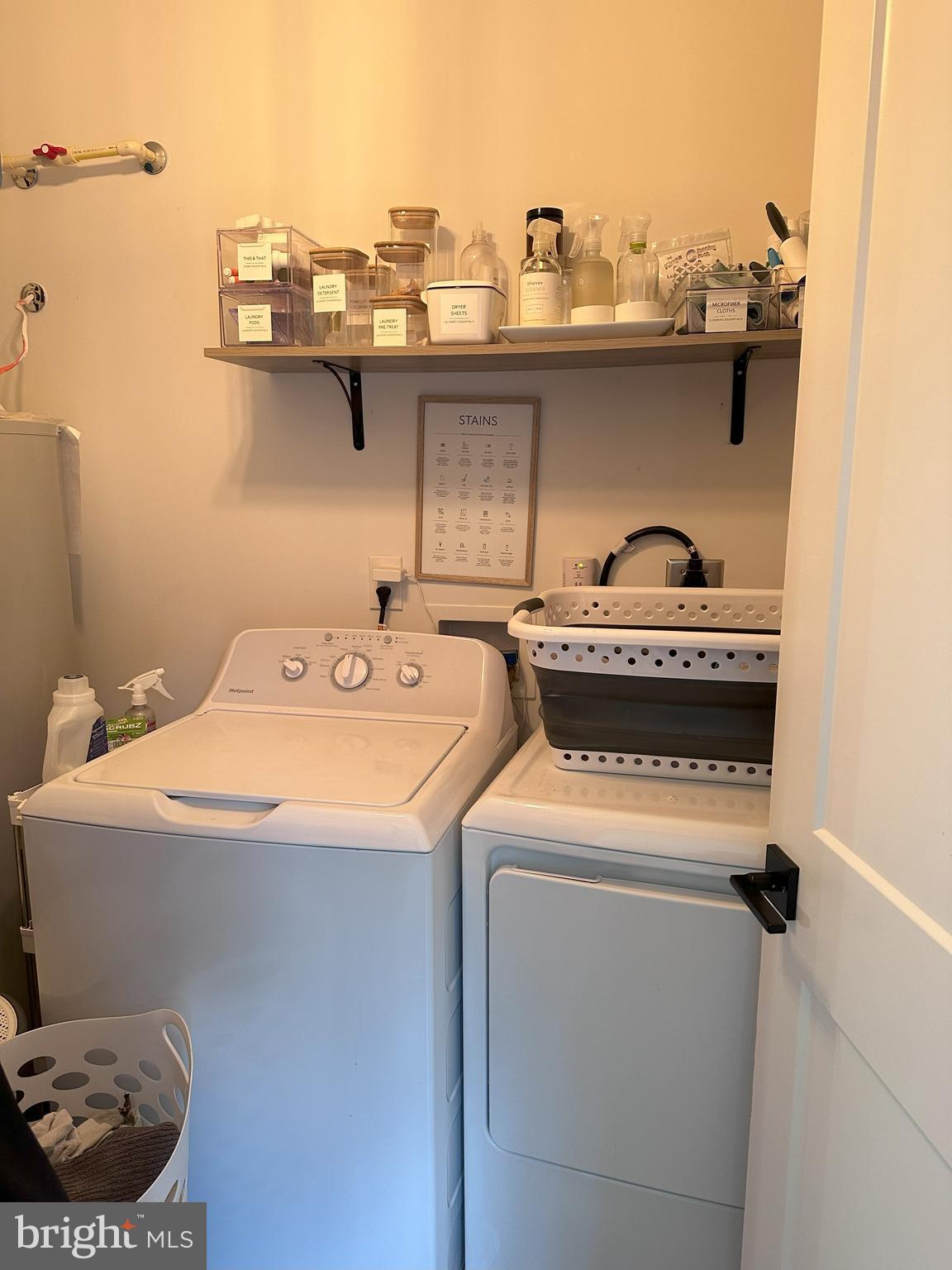 CAPON CORNERS - Residential