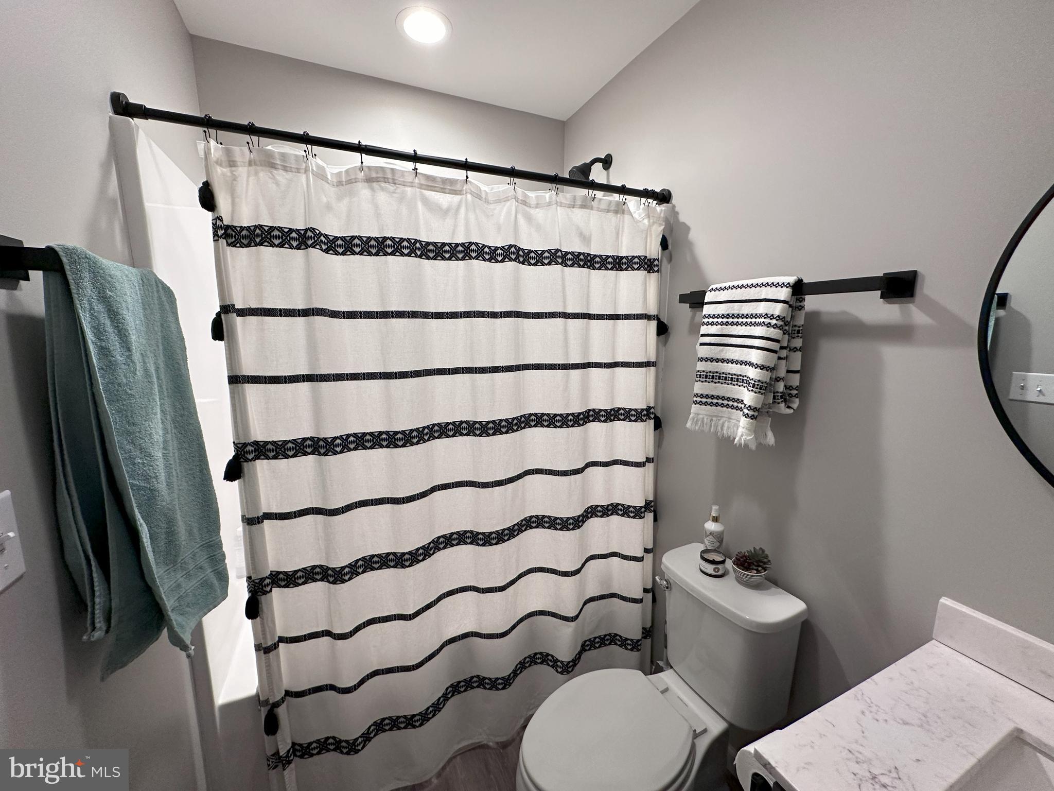 CAPON CORNERS - Residential