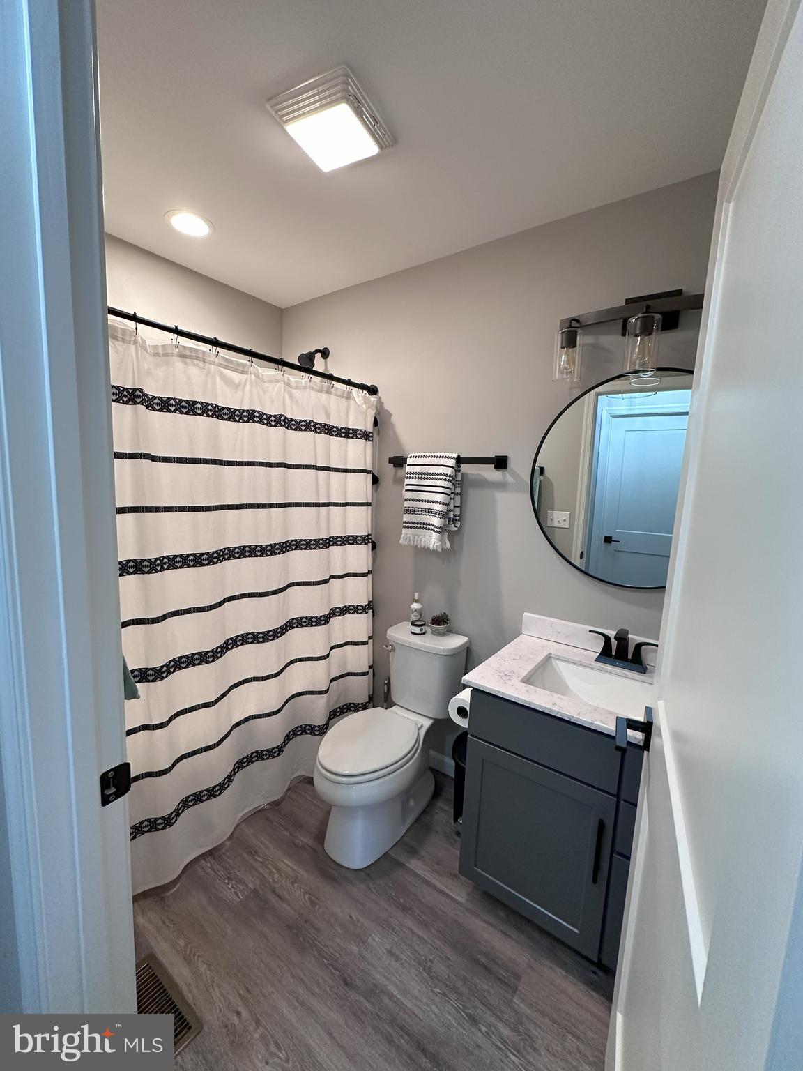 CAPON CORNERS - Residential