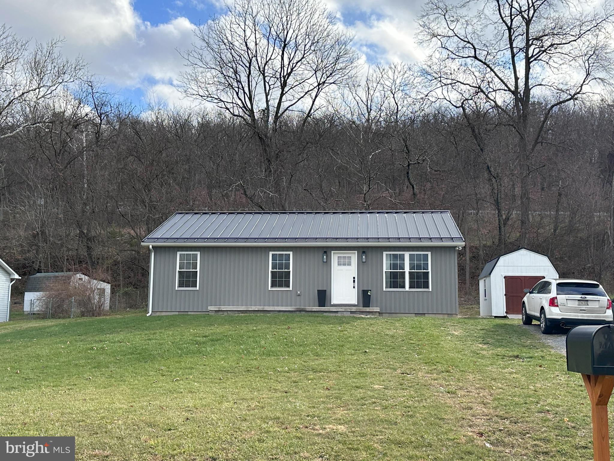 CAPON CORNERS - Residential