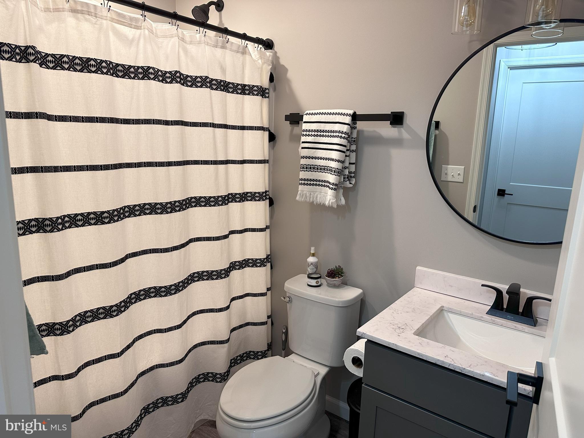 CAPON CORNERS - Residential